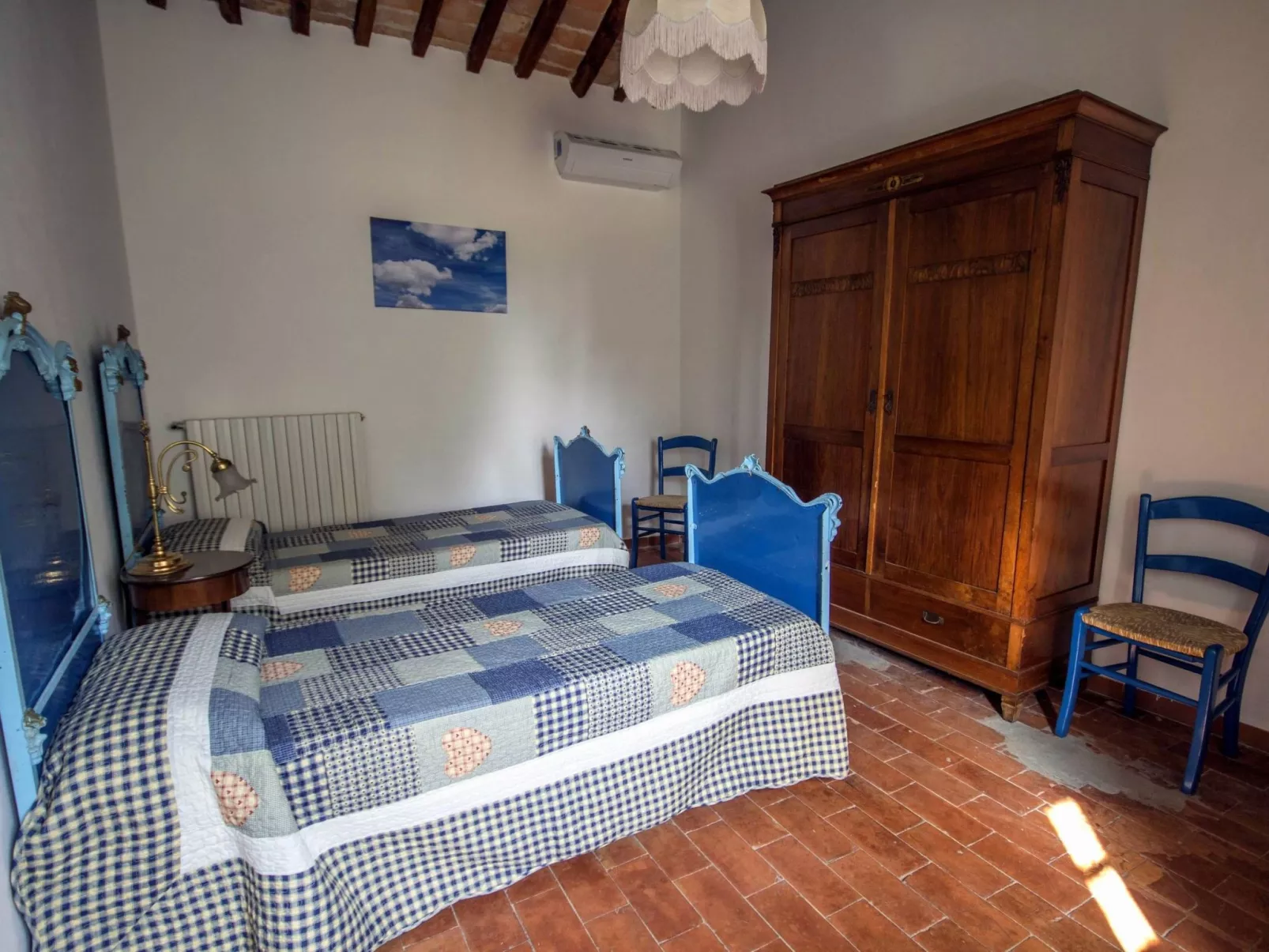 'Dispensa3' mit Schwimmbad-Binnen