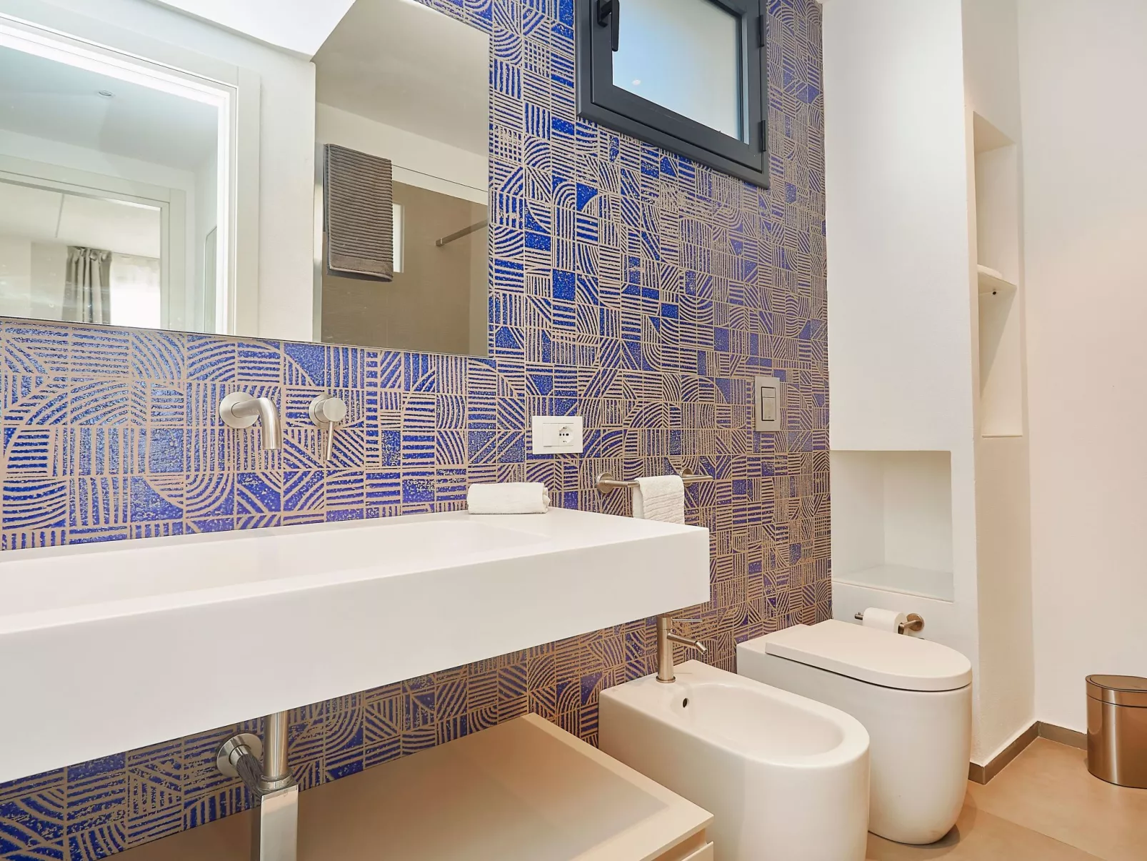 'Villa Muntaja' mit privatem Pool-Binnen