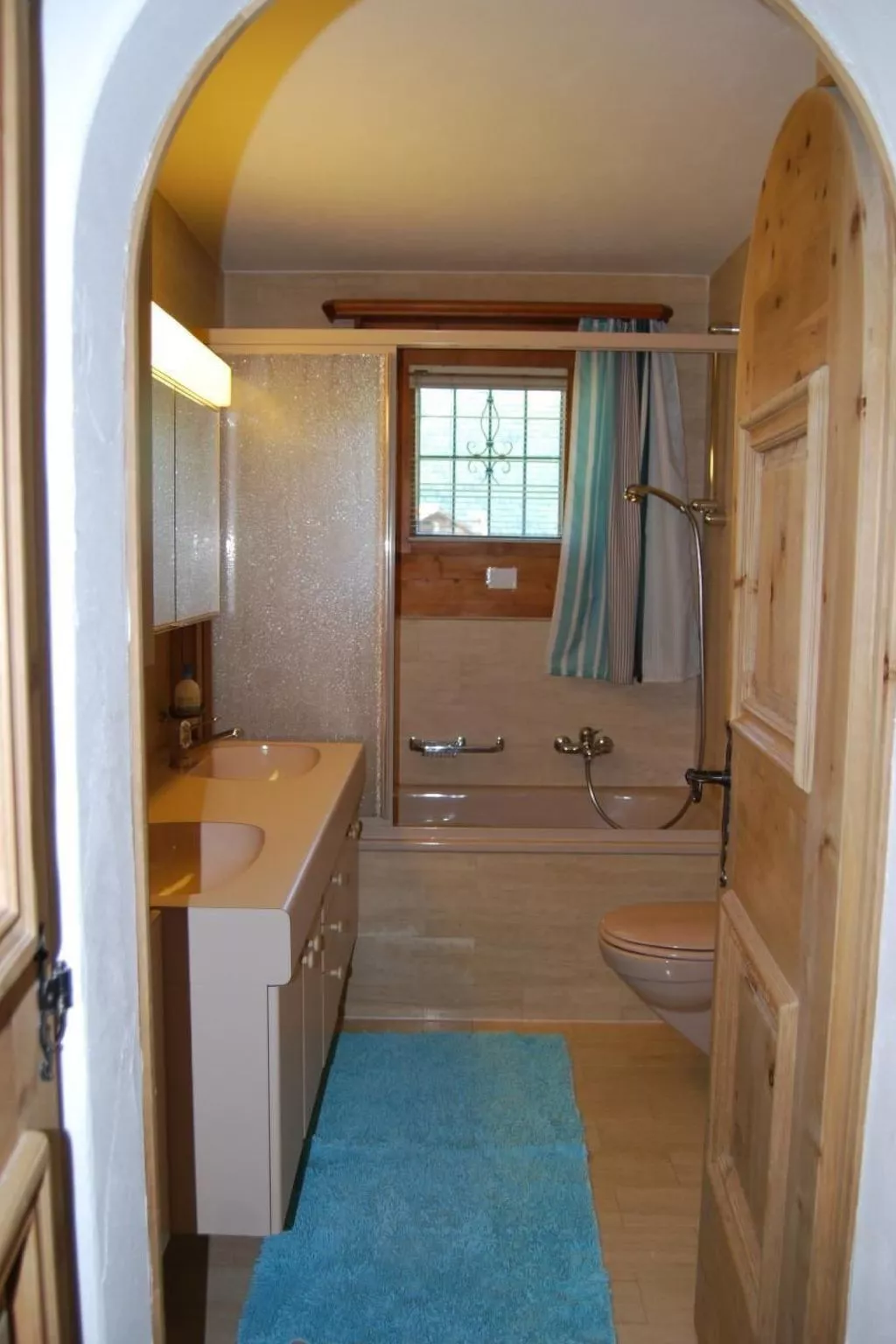 Chesa Larschigna-Binnen