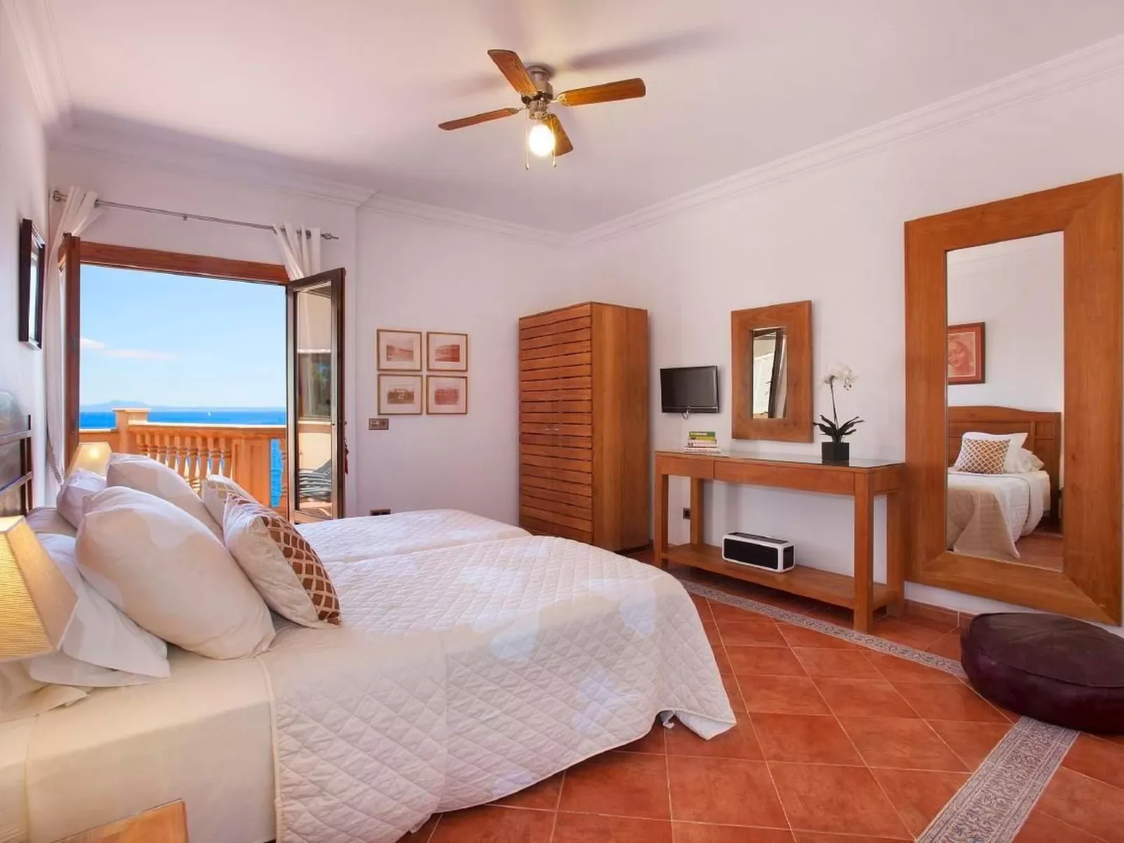 Spektakuläre Villa am Meer-Image-tags.info