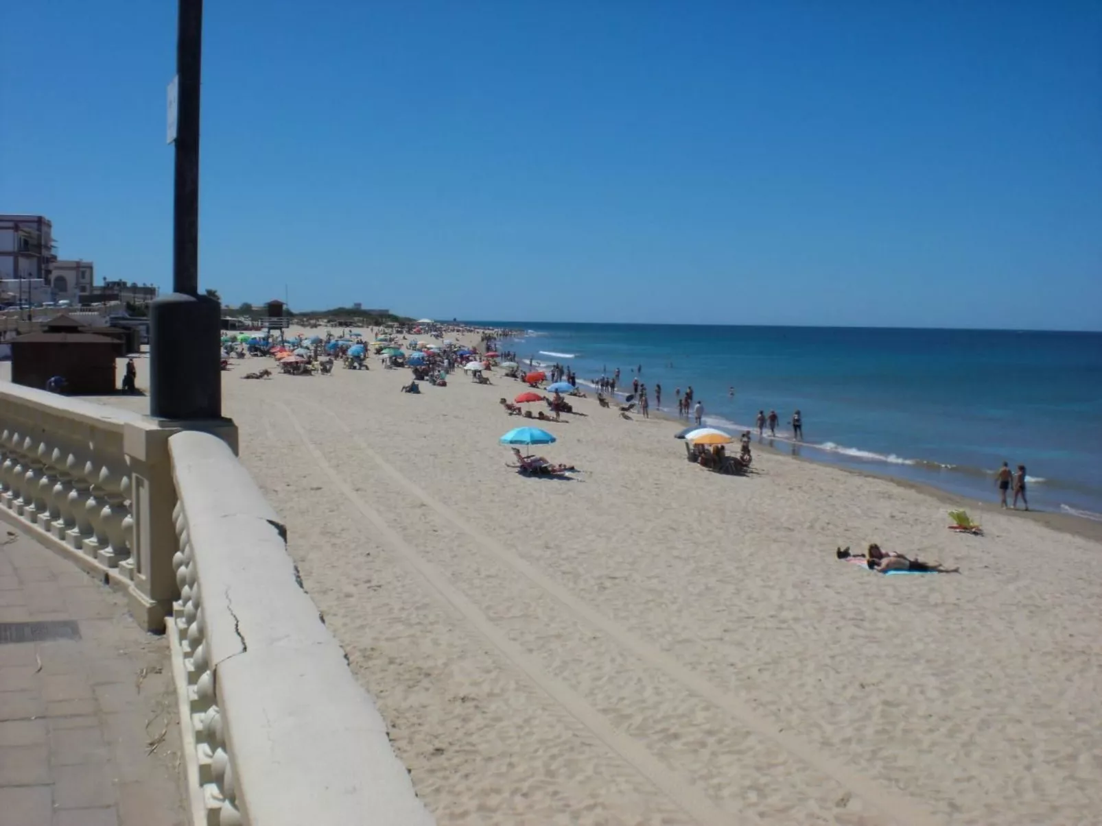 Penthouse. Klimatisierung. Strand und Sonne das ganze Jahr über-Image-tags.info