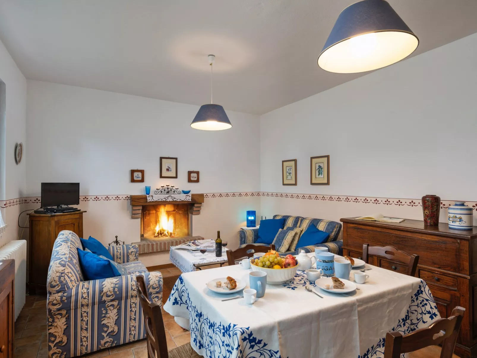 Wohnung in einem Ferienhaus mit Schwimmbad im Herzen der Toskana.-Binnen