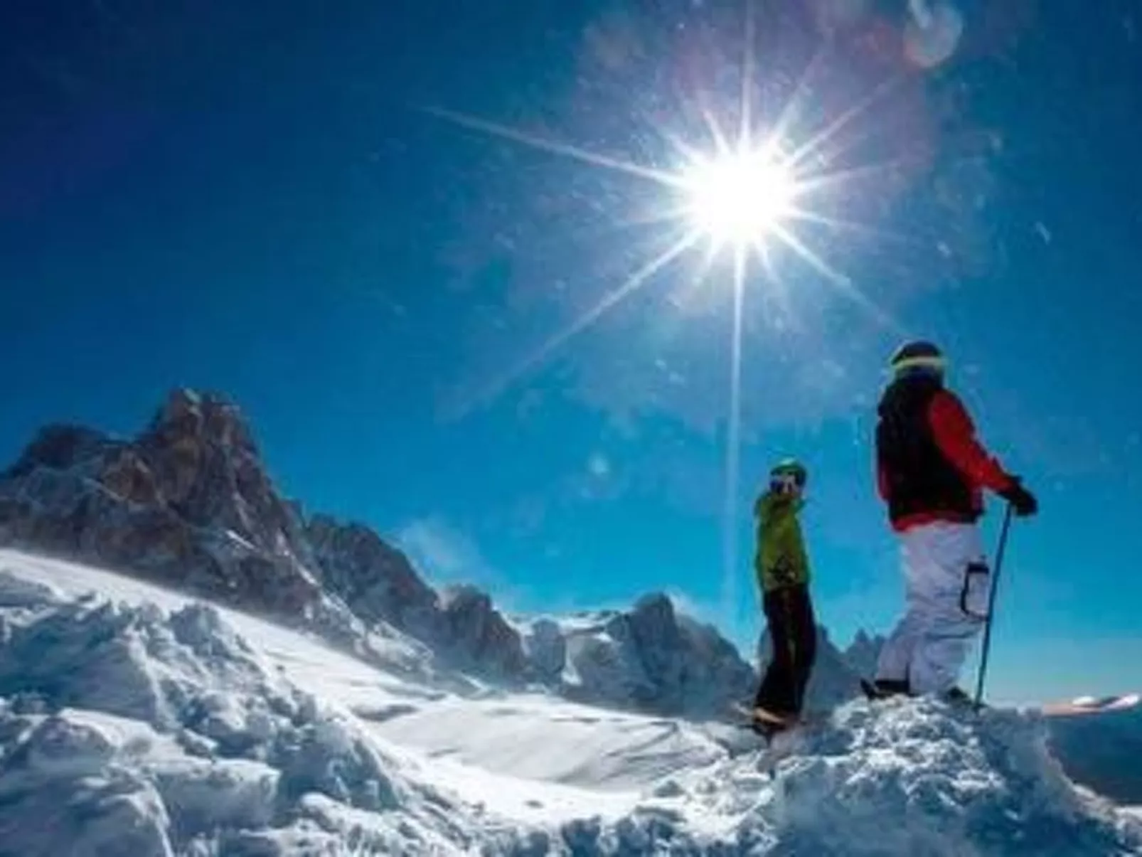 Romantisches Chalet in den Wiesen der Dolomiten-Buiten