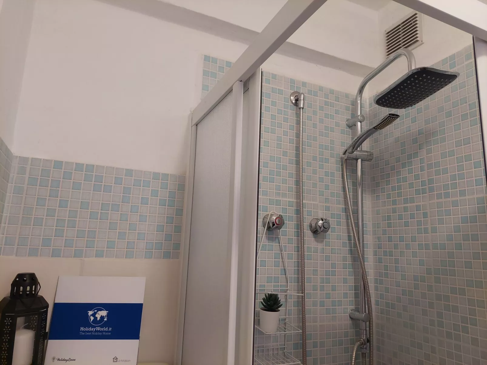 House Fiocco di Neve by Holiday World-Binnen