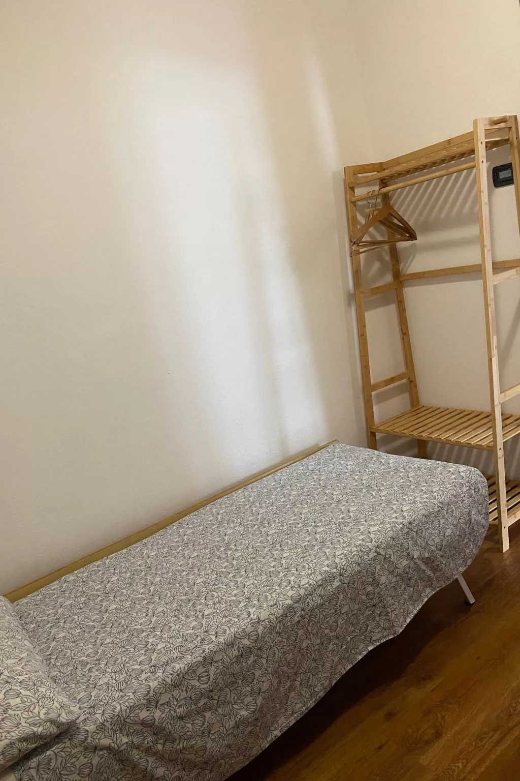 Mit Blick auf den Comer See-Binnen