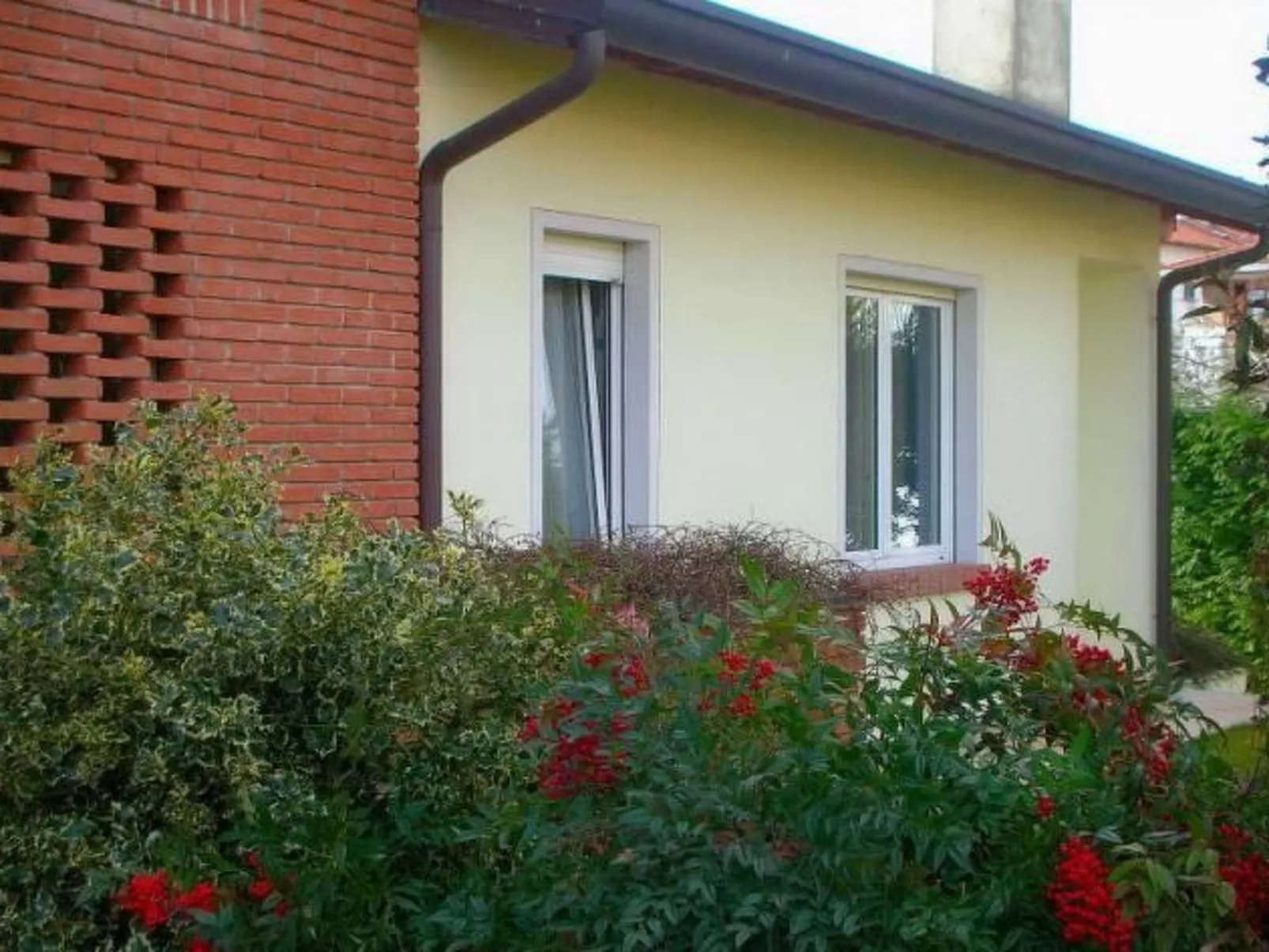 Wohnung mit Garten in der Nähe des Lago Maggiore-Buiten