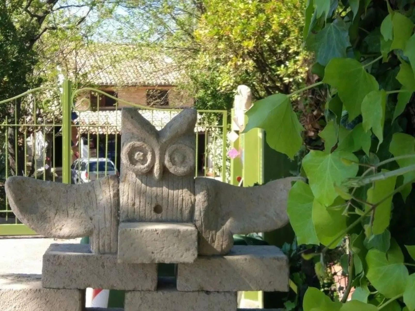 OWL Apartment - Pool - Ansichten - Kunst-Buiten