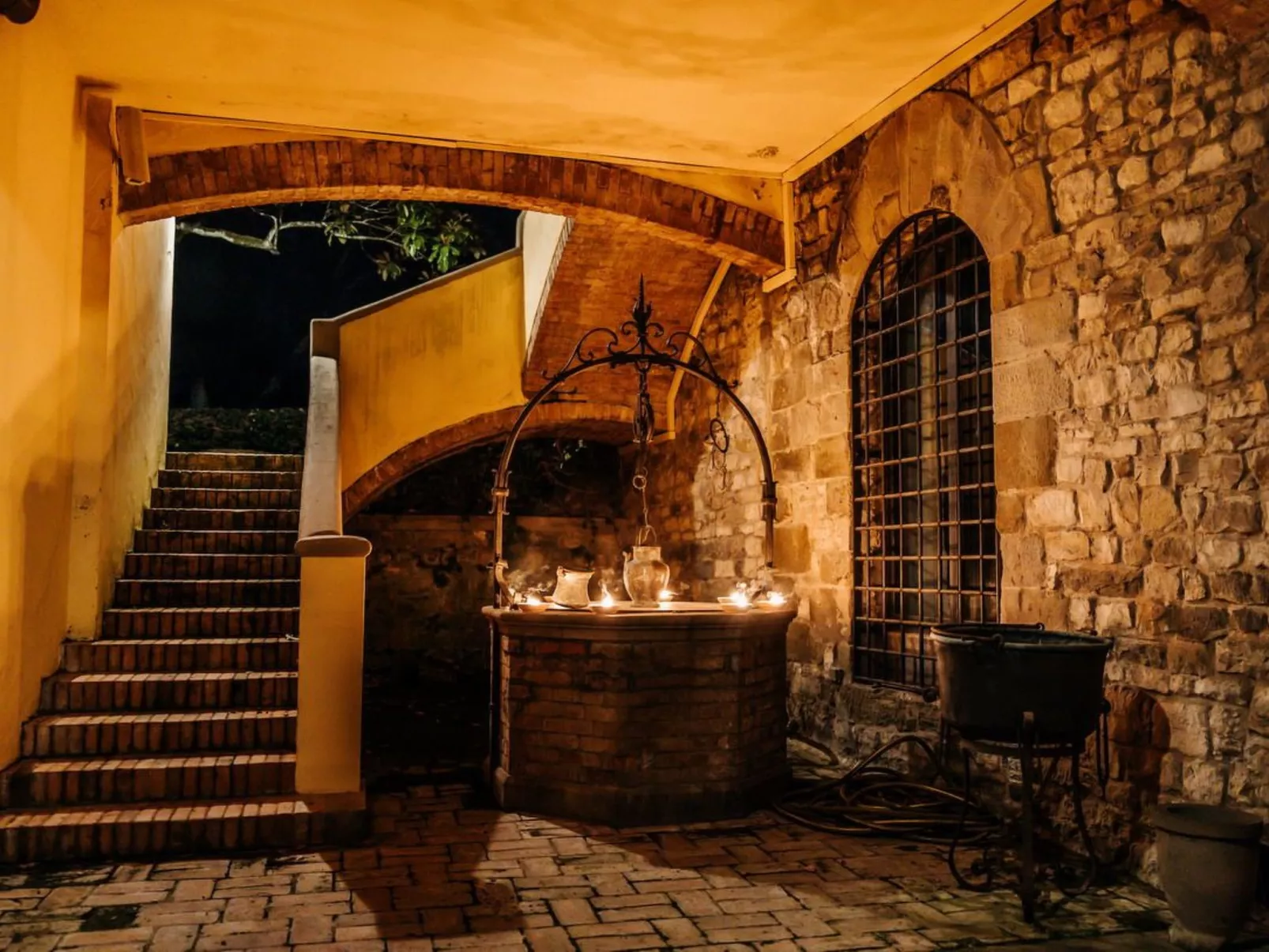 Wunderschöne Villa mit atemberaubender Aussicht und privatem Pool-Buiten