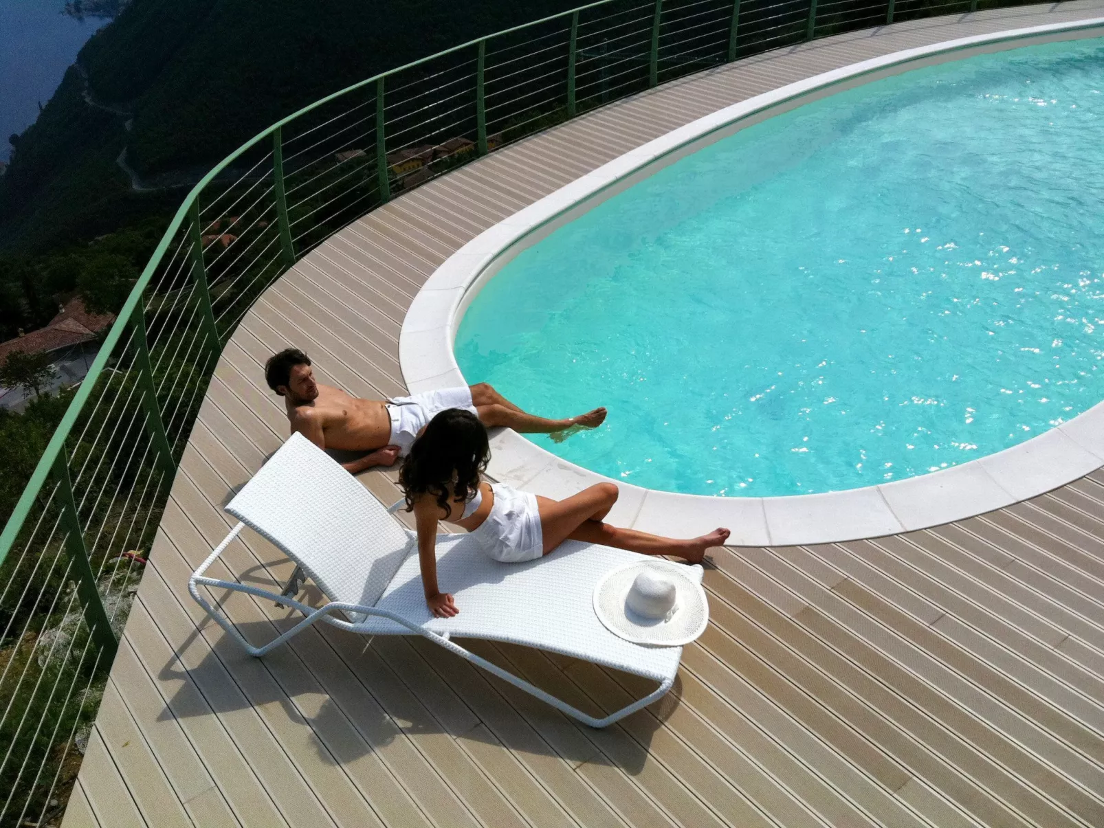 Mantegna - garten mit seeblick und schwimmbad-Buiten