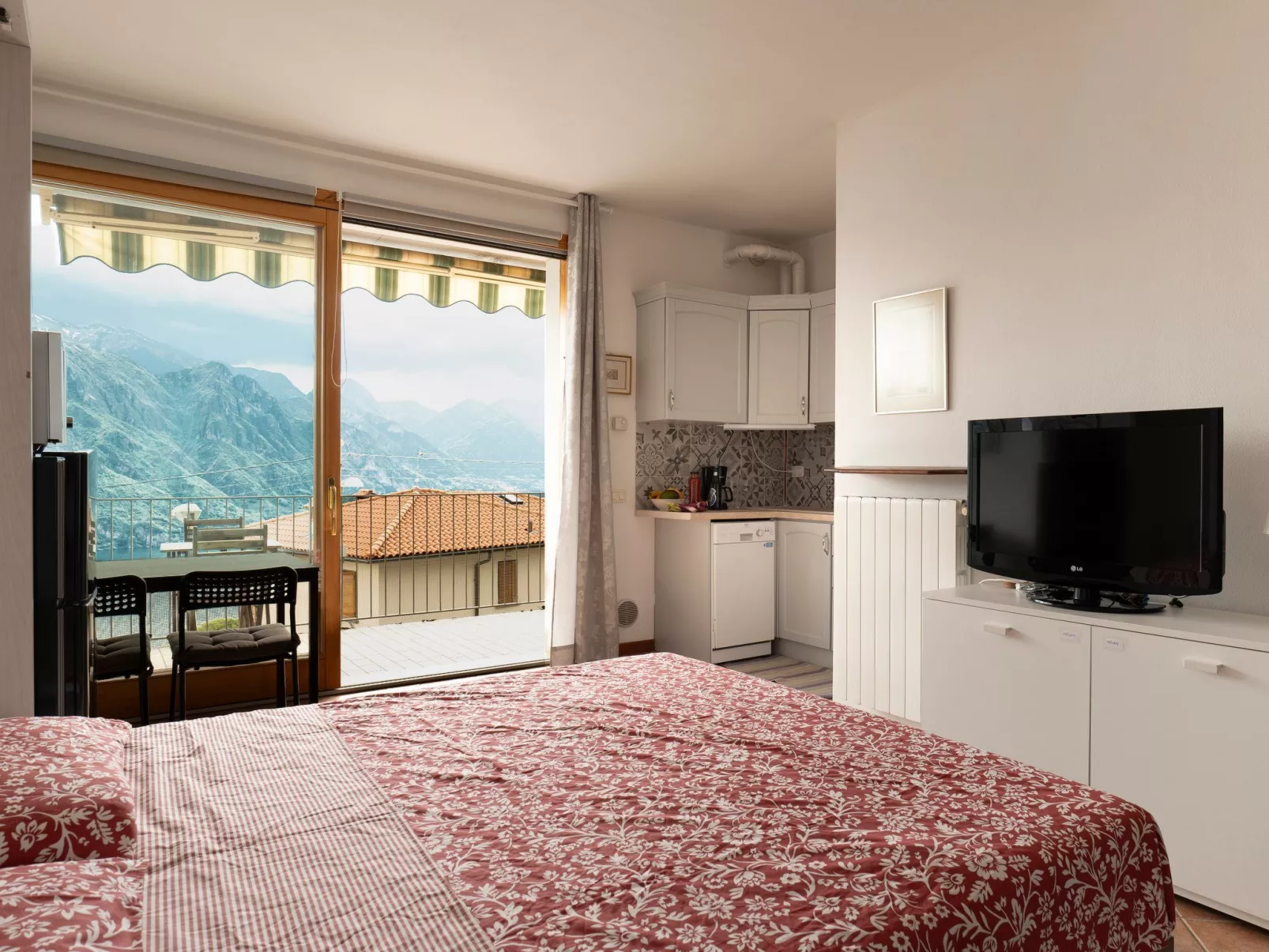 Ein-Zimmer-Wohnung 'Whisper Of Current'-Binnen