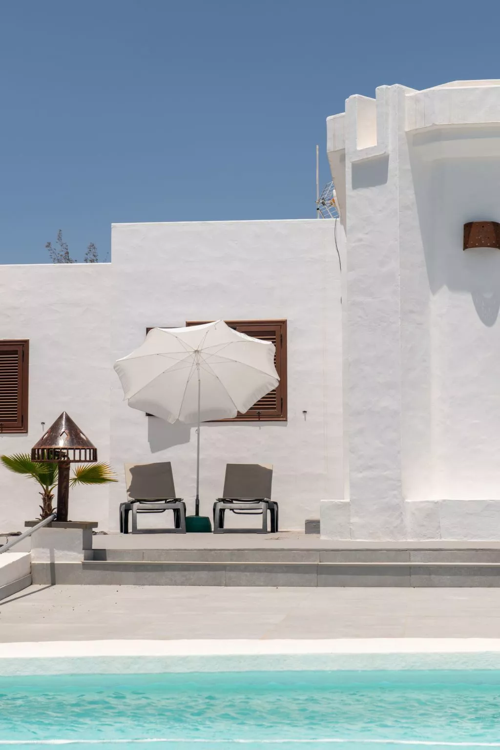 Villa Blanca  1-Image-tags.info