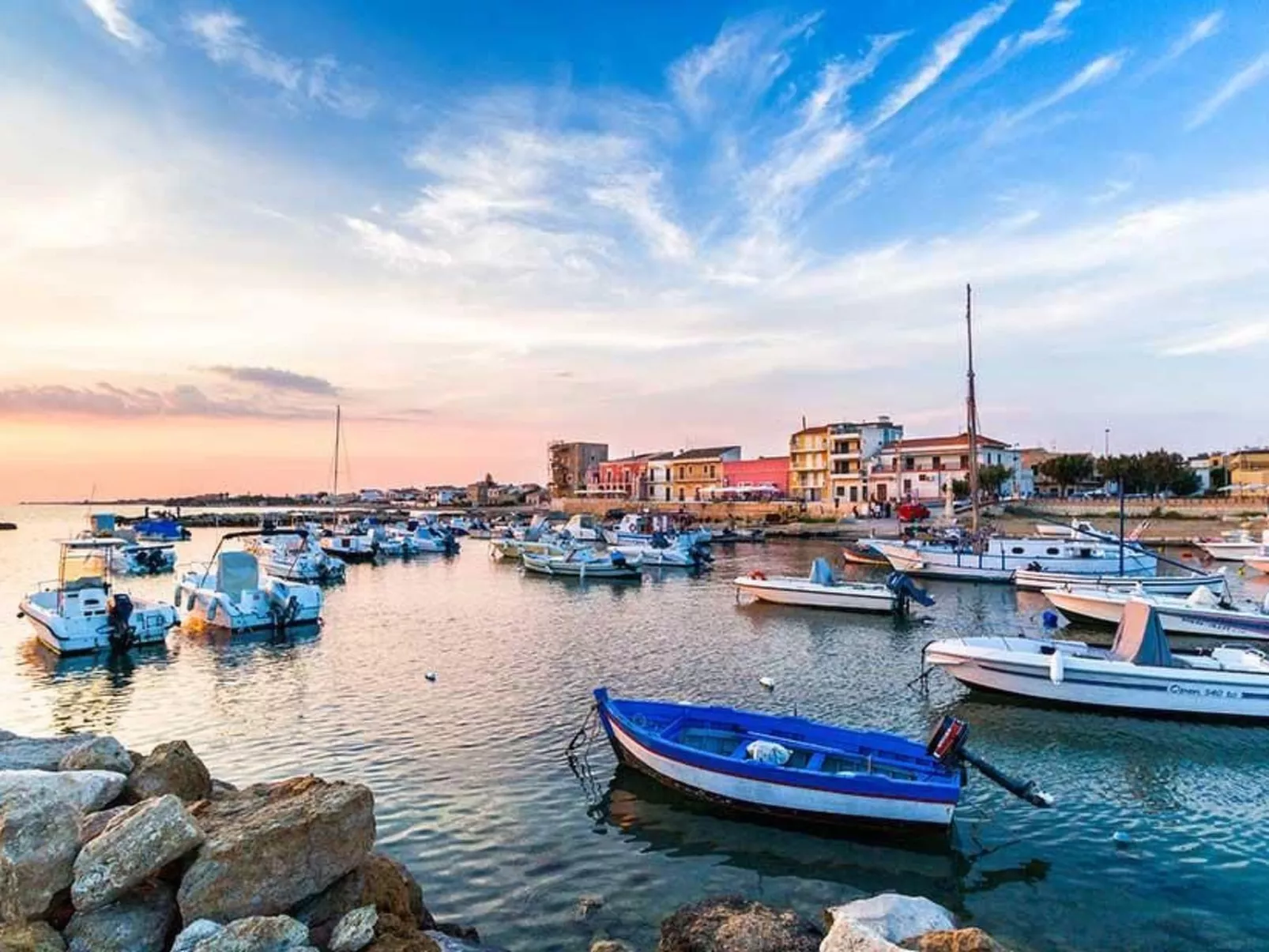 Agamennone, Wohnung 20 Meter vom Meer entfernt mit einer möblierten Terrasse.-Image-tags.info