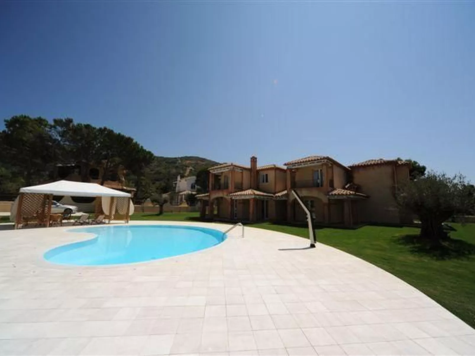 'Villa Nord' mit Balkon-Image-tags.info