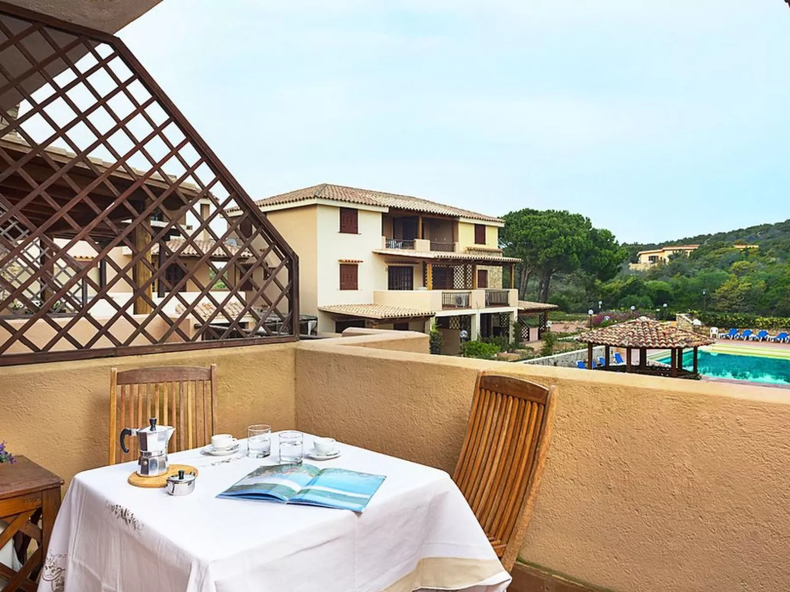 Wohnung mit Balkon-Binnen