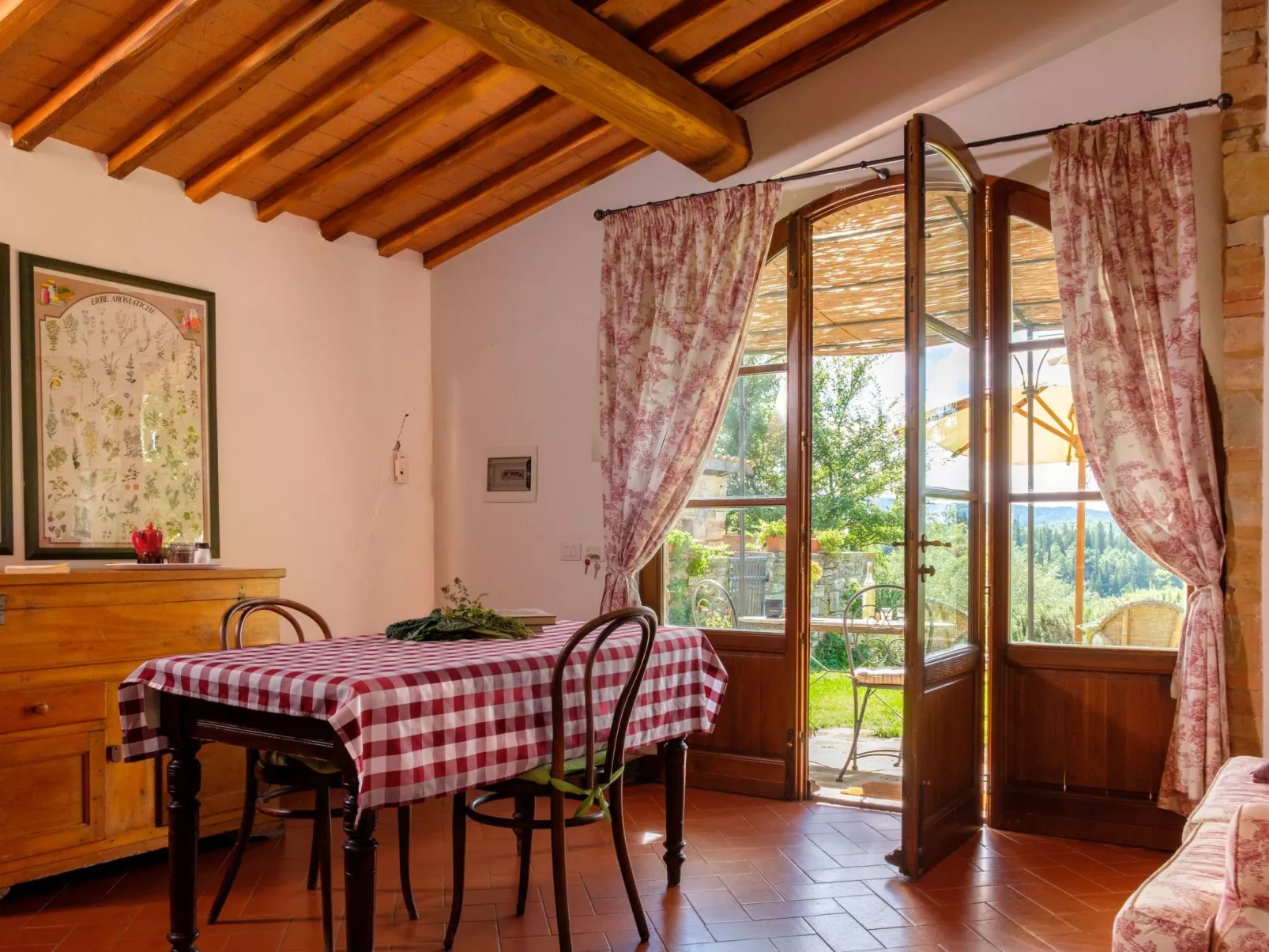 Anwesen "Lavanda2" mit Gemeinschaftspool-Binnen