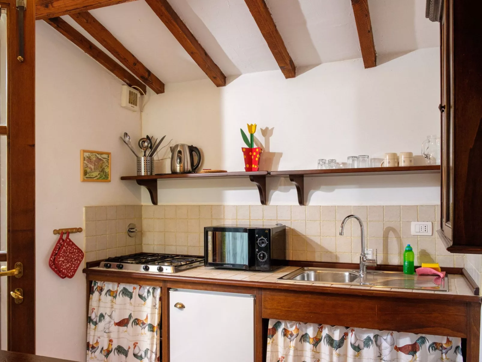 Sage' Anwesen mit Gemeinschaftspool-Binnen