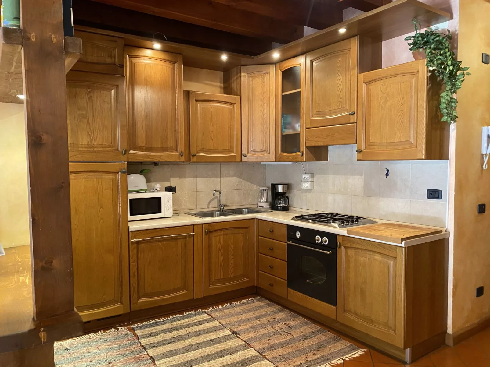 P-12 FEWO GARDALAND-Binnen