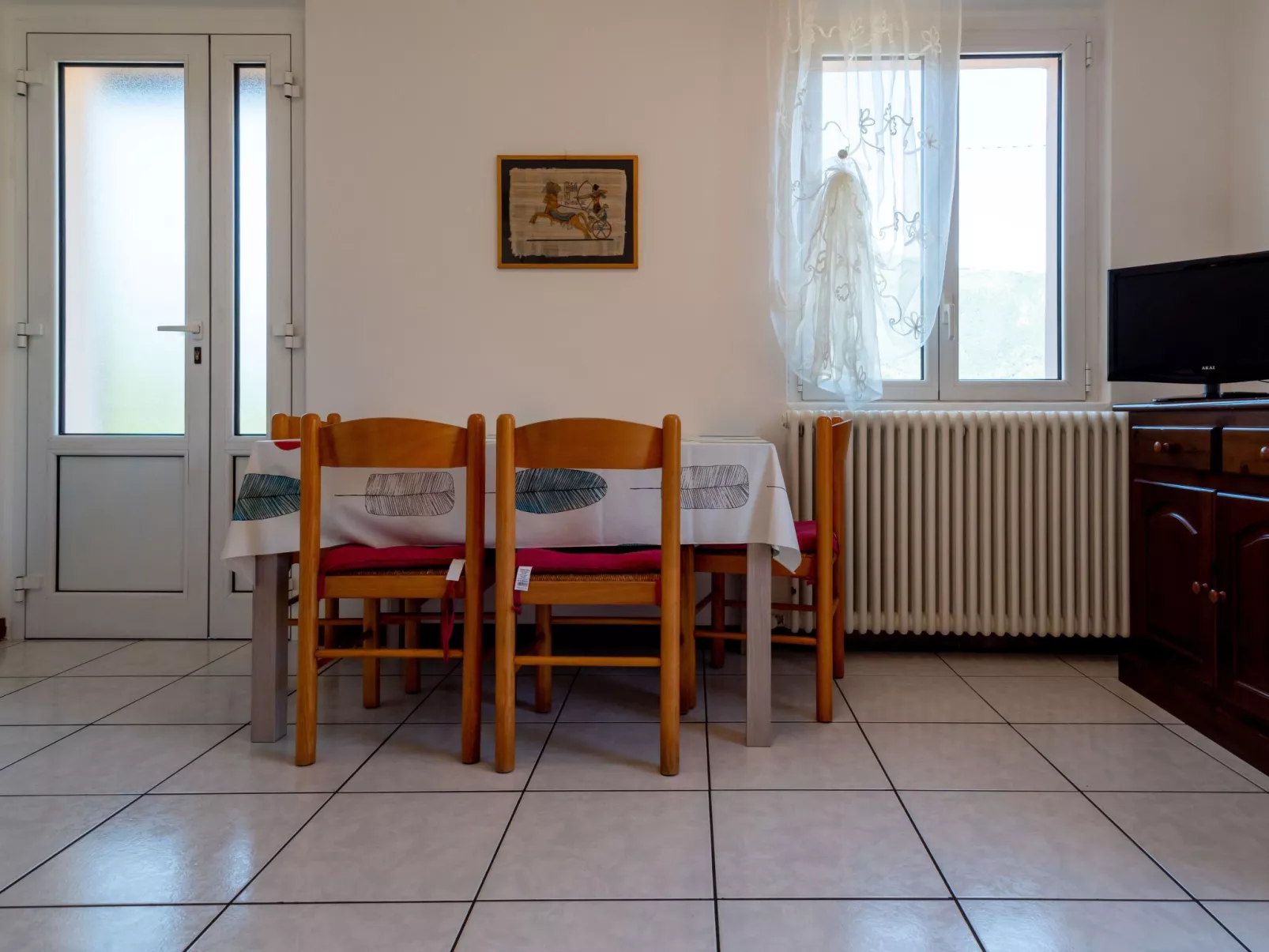 Ruby Ein-Schlafzimmer-Apartment-Binnen