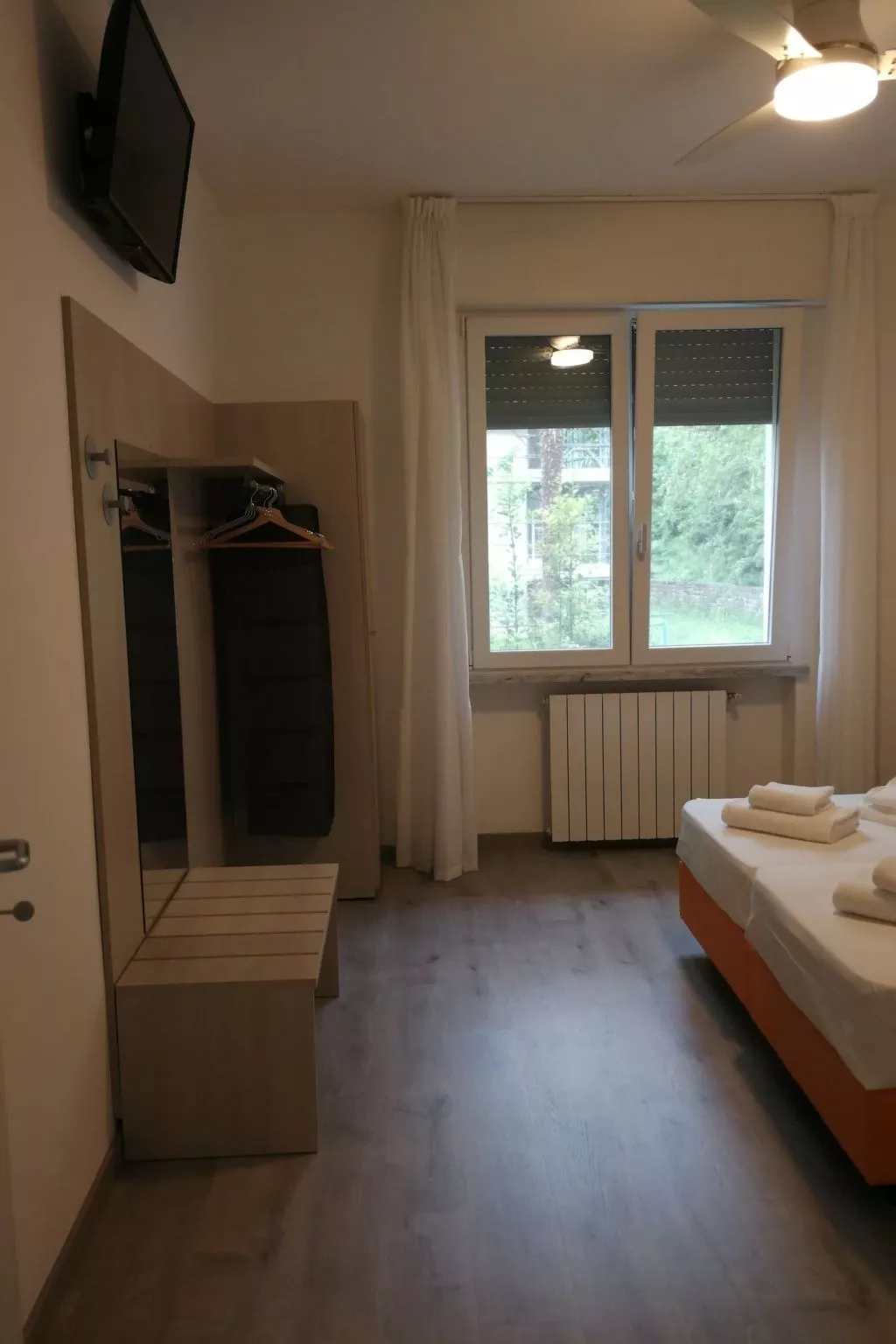 Freistehendes Einzelhaus-Binnen