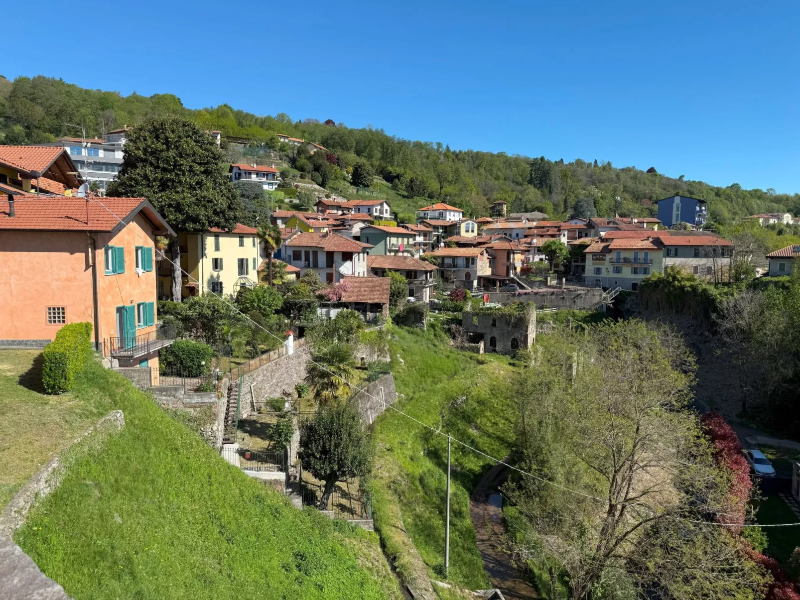 Neue moderne Seeüberdachung von Holiday World-Buiten