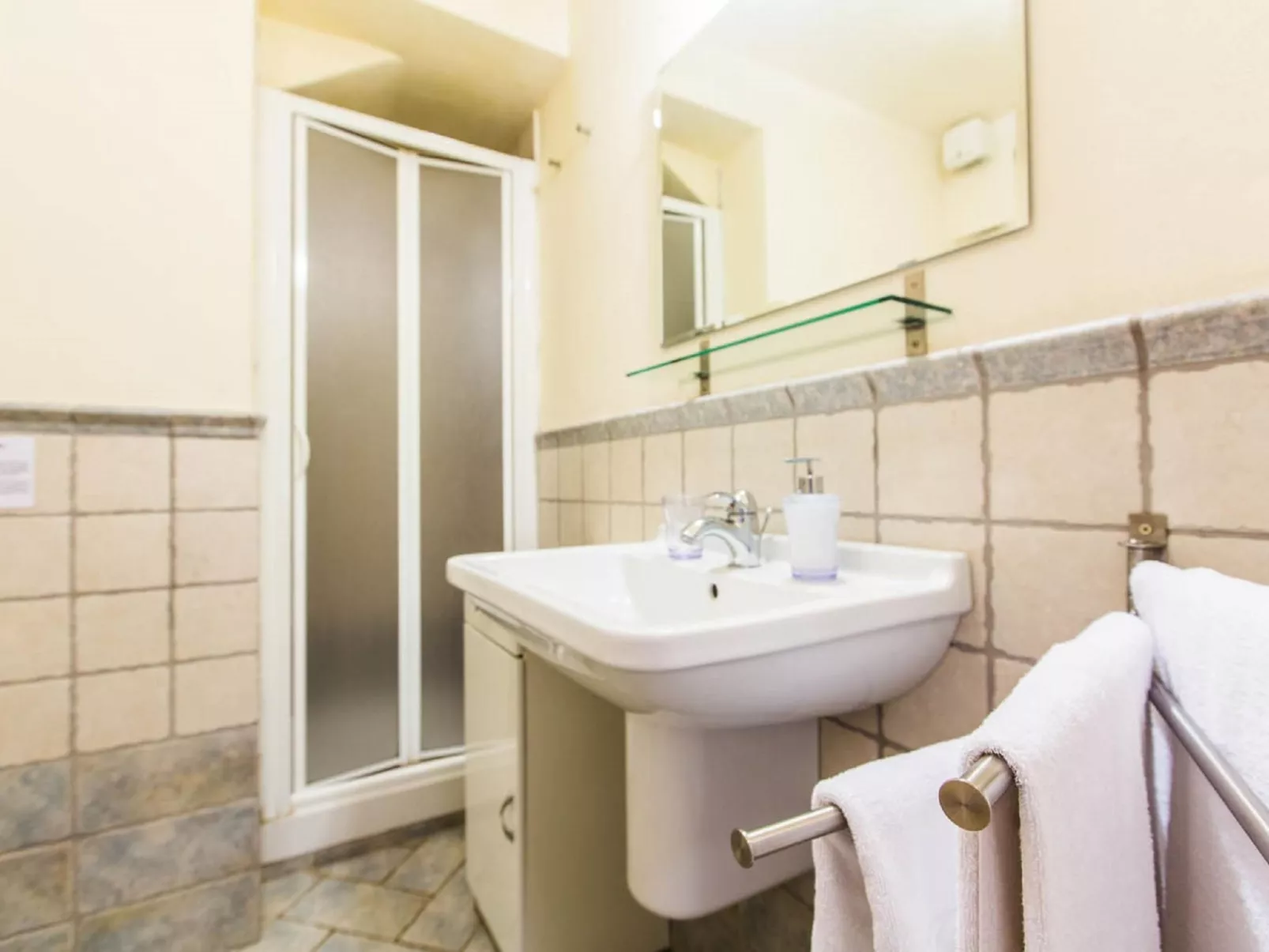 Wohnung Alborense-Binnen