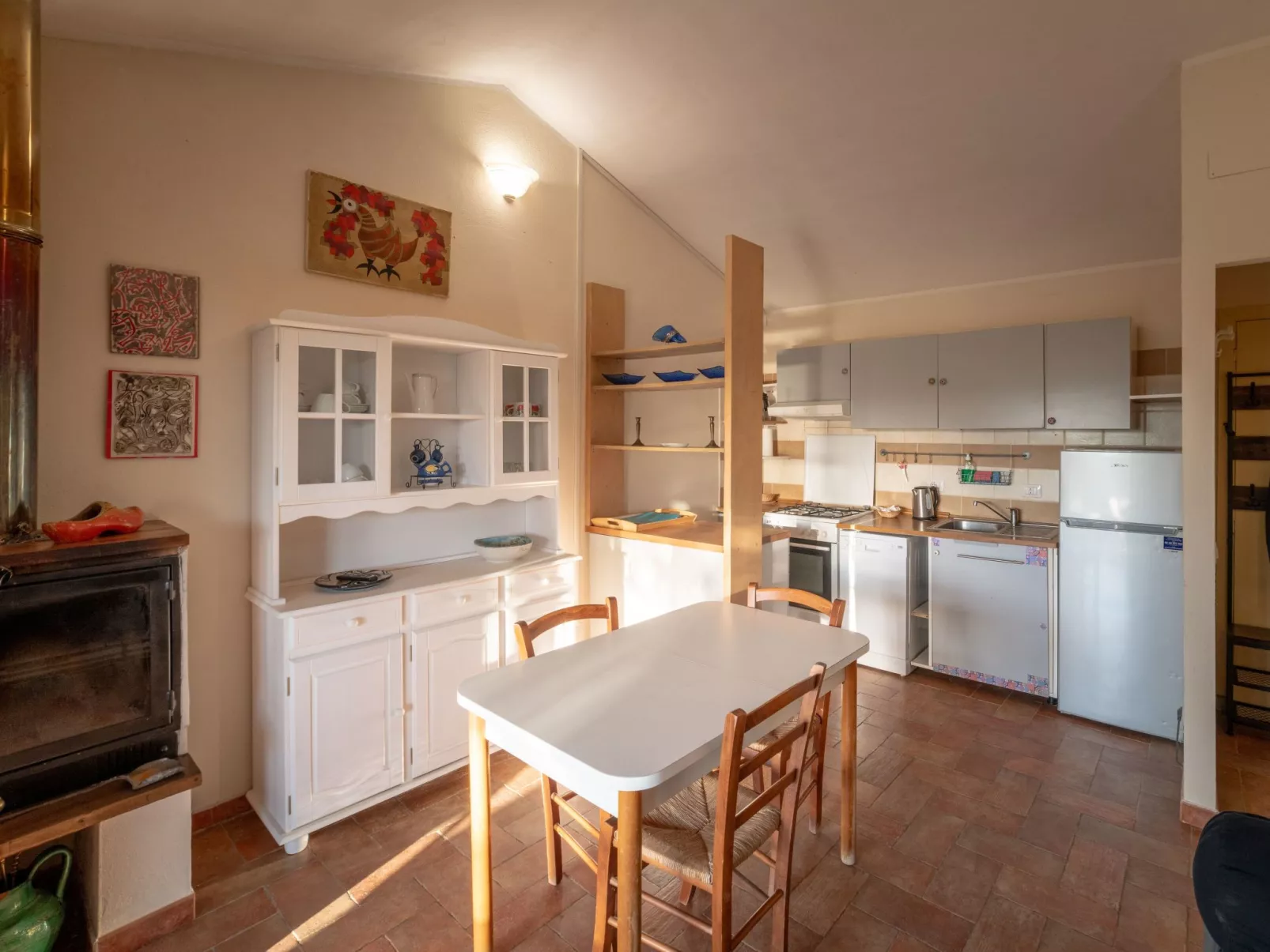 'Casa del Sole' mit Gemeinschaftspool-Binnen