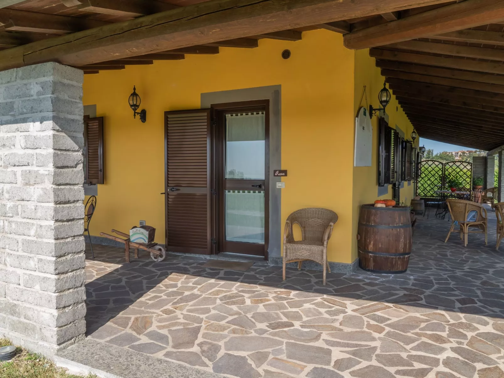 Mit Privatparkplatz-Buiten