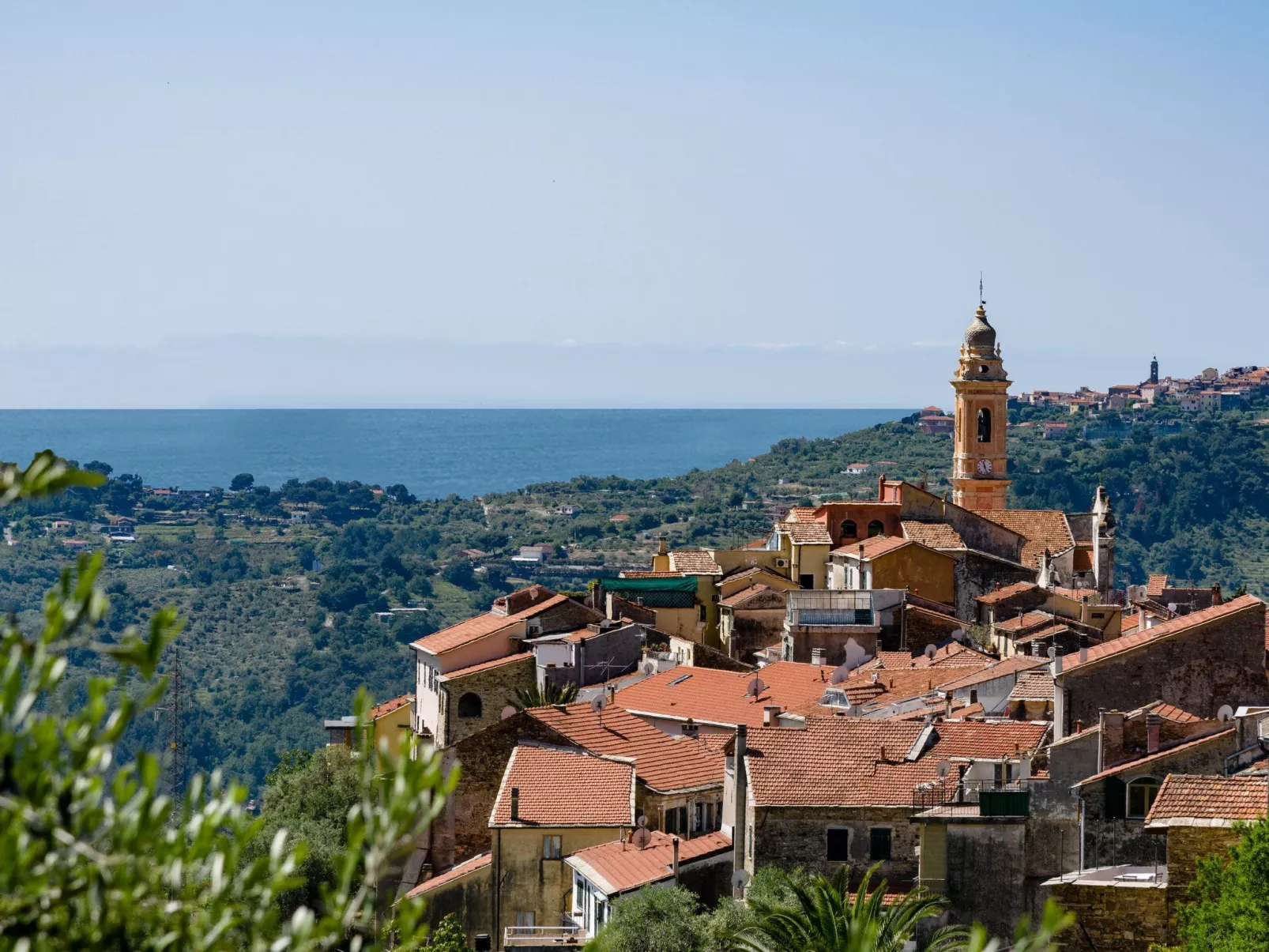 Gloria del Mare - Schwimmbad mit Meerblick - Buiten