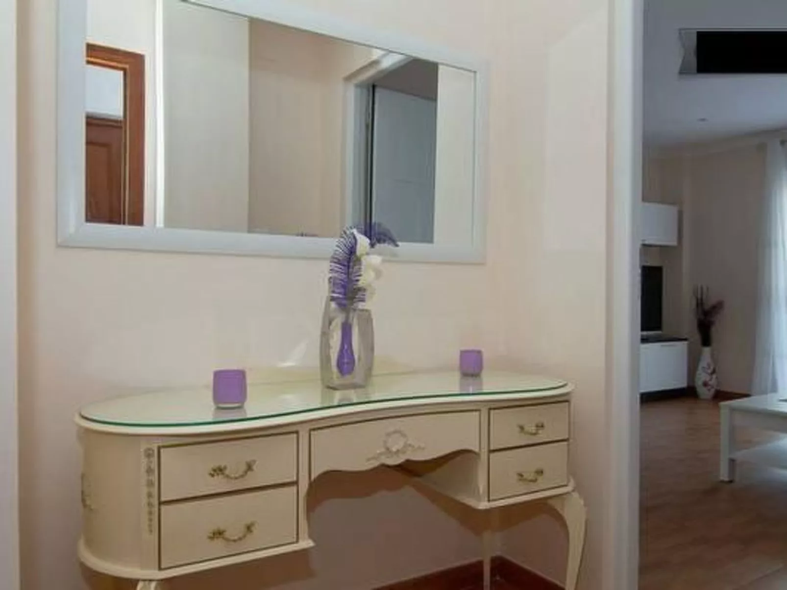 Wohnung mit Balkon-Binnen