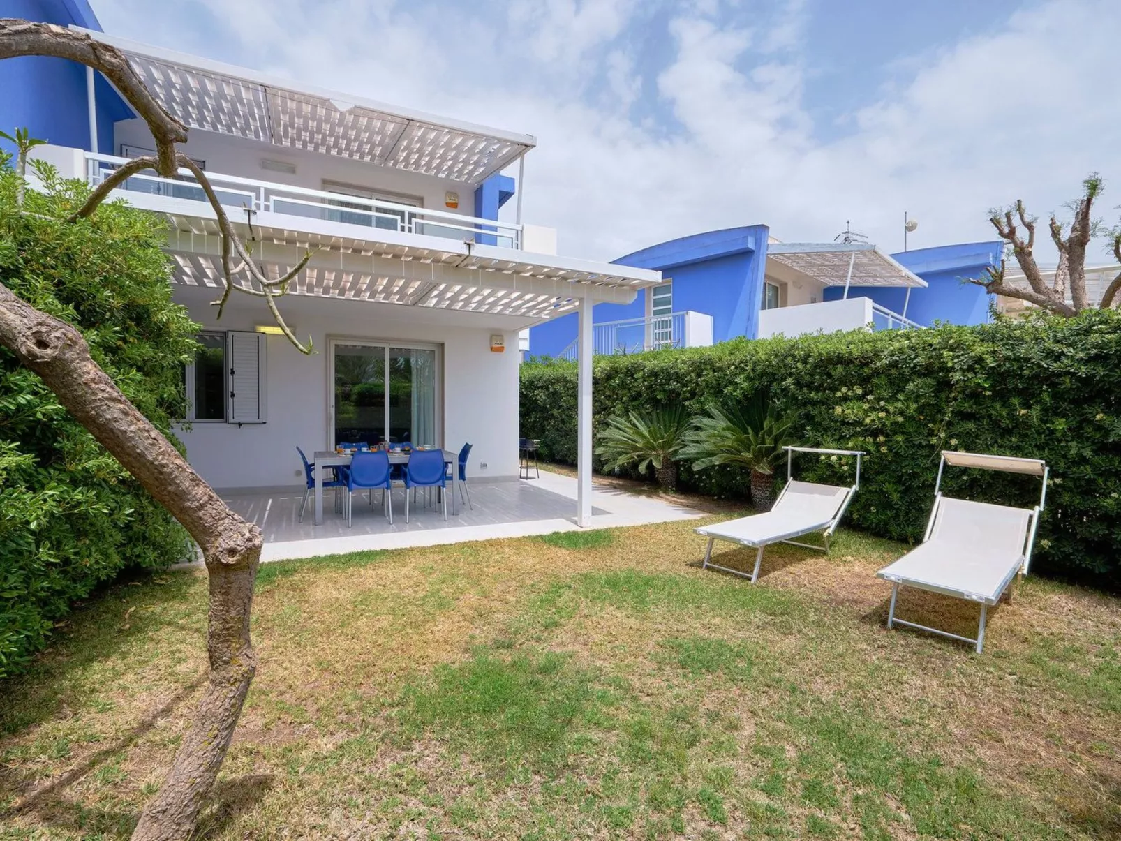 In Marina Di Ragusa mit Terrasse, Grill und Garten-Image-tags.info