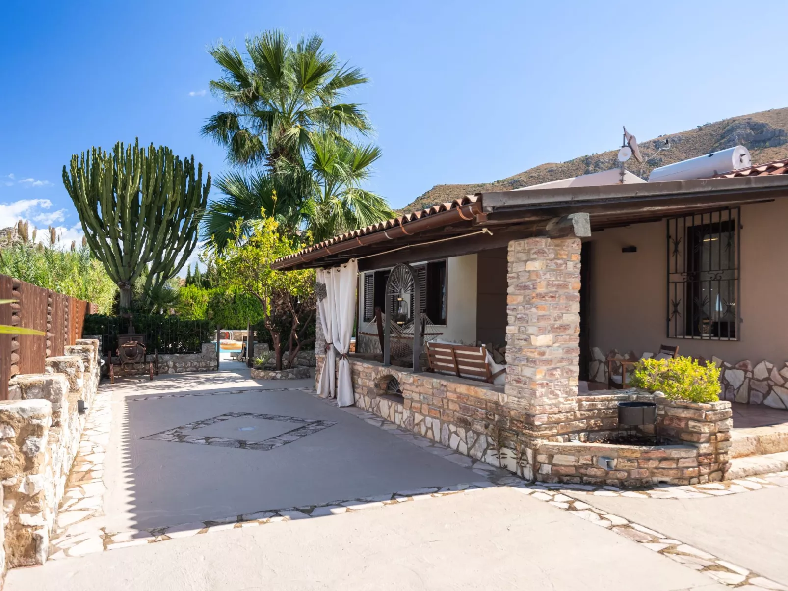 Ferienvilla "Nicole" mit Blick auf das Wasser-Image-tags.info