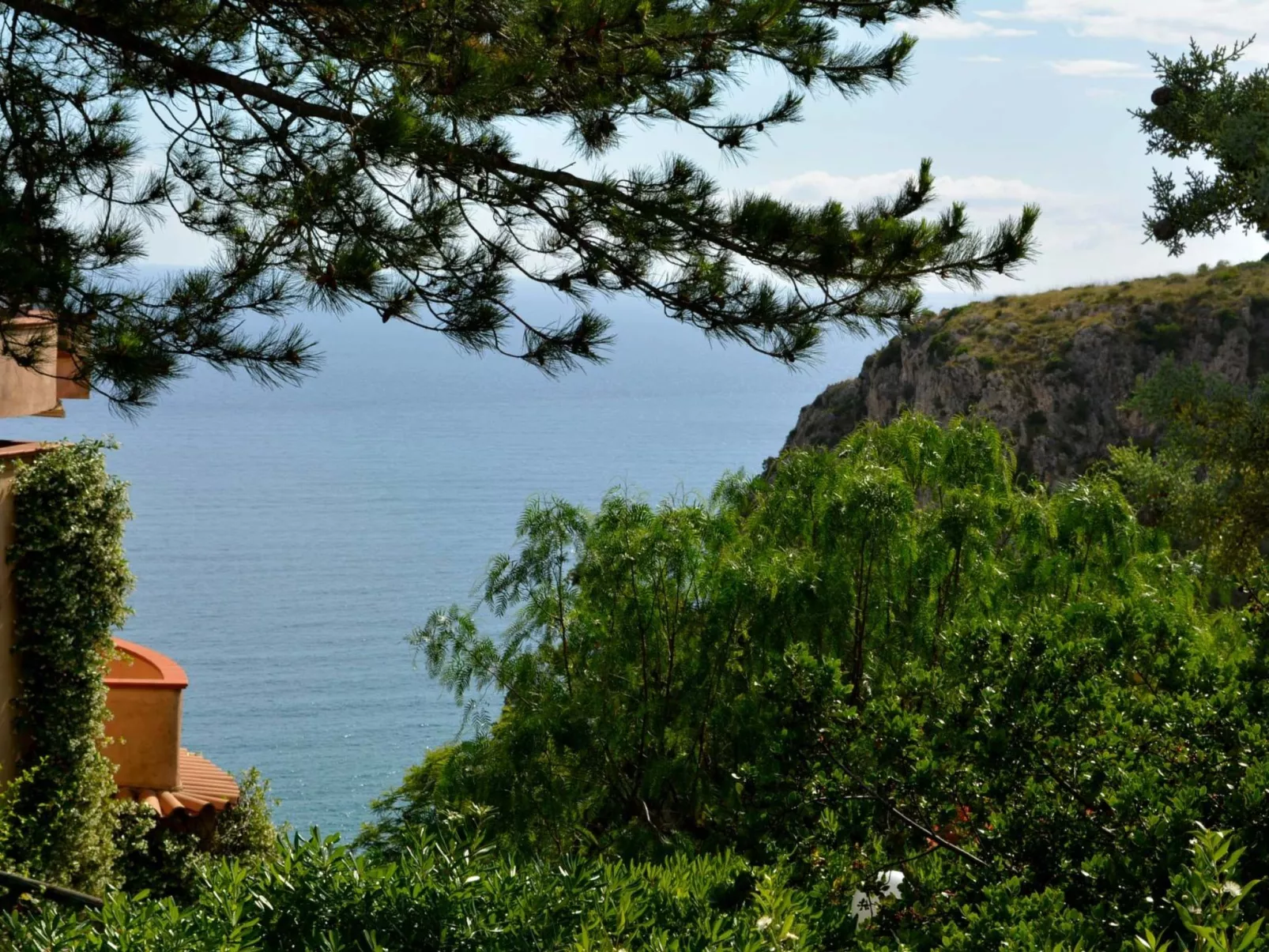 Mit Garten, Grill und Terrasse-Buiten