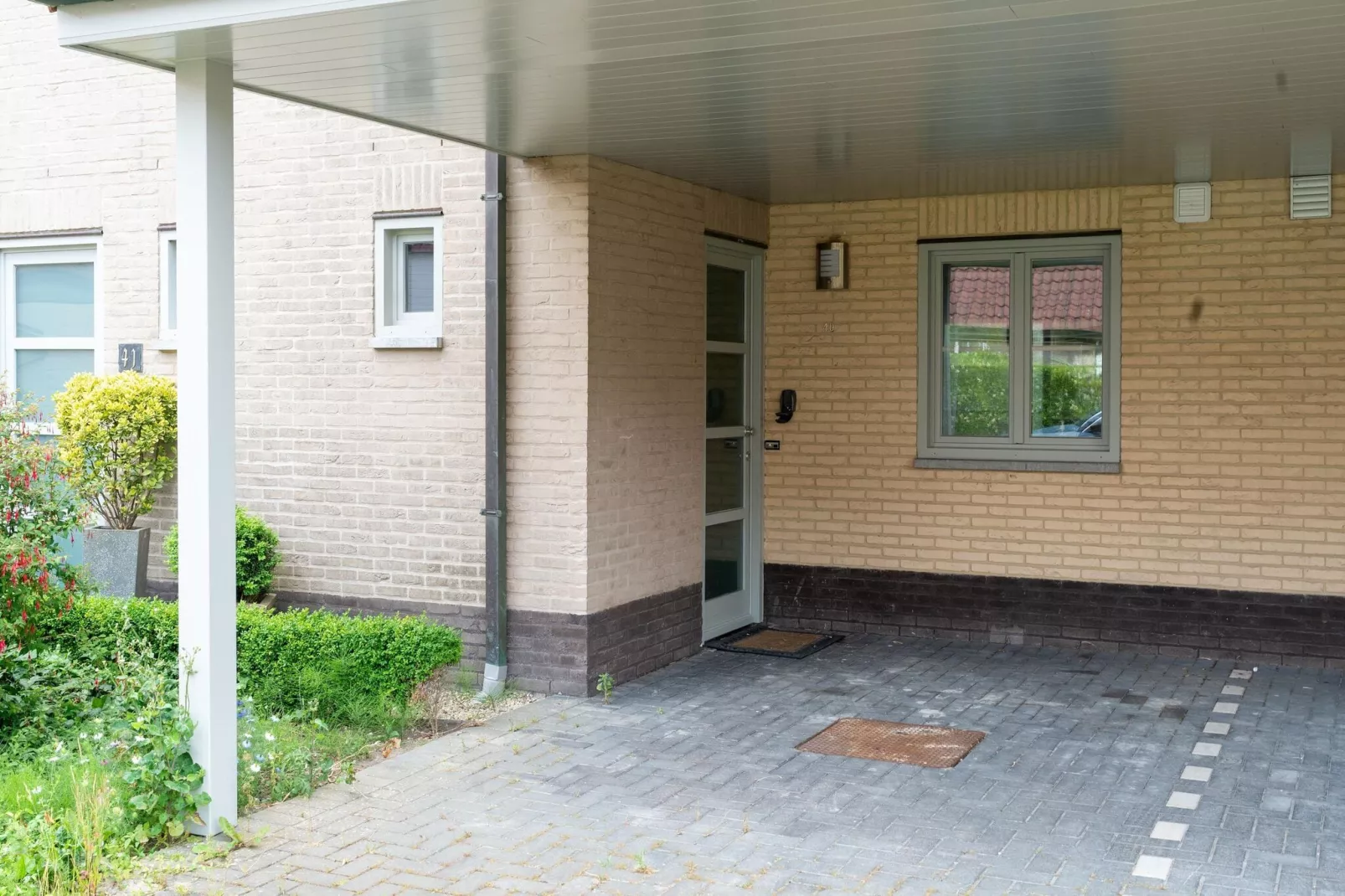 Fijn vakantiehuis in De Haan met barbecue en carport-Hal-ontvangst