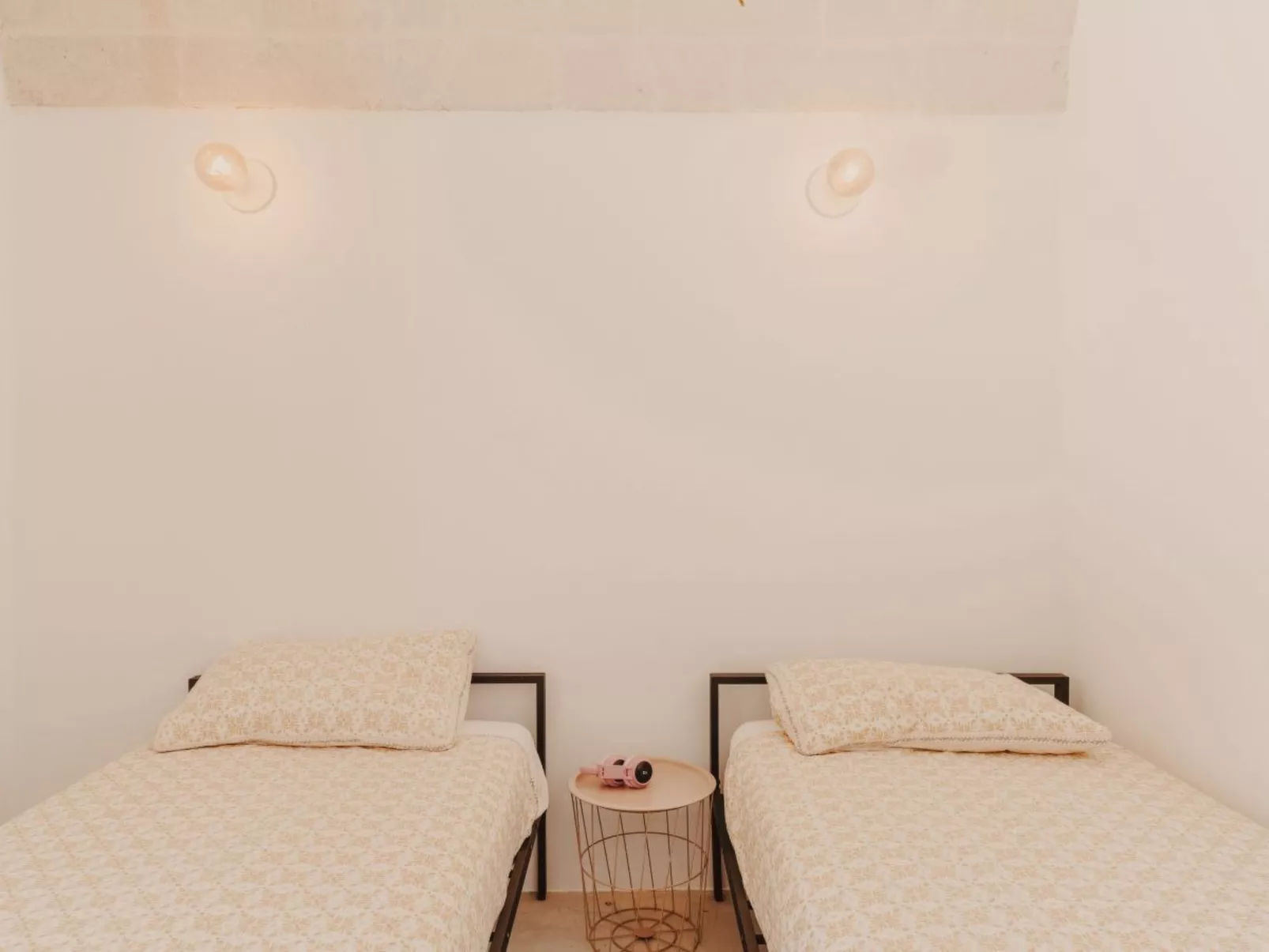 Villa Jolie mit Pool-Image-tags.info