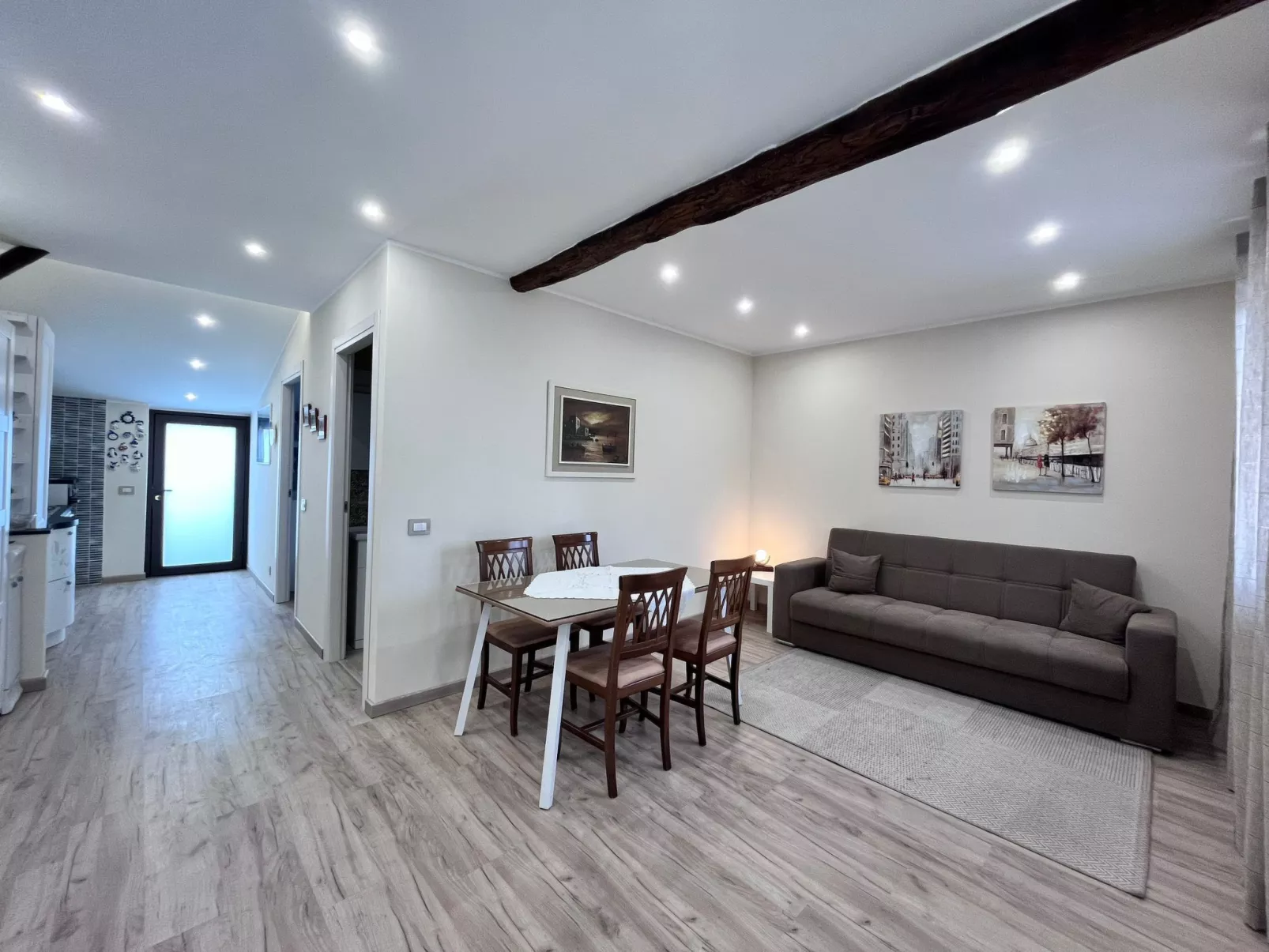 Rsm-Wohnung mit Gemeinschaftspool-Image-tags.info