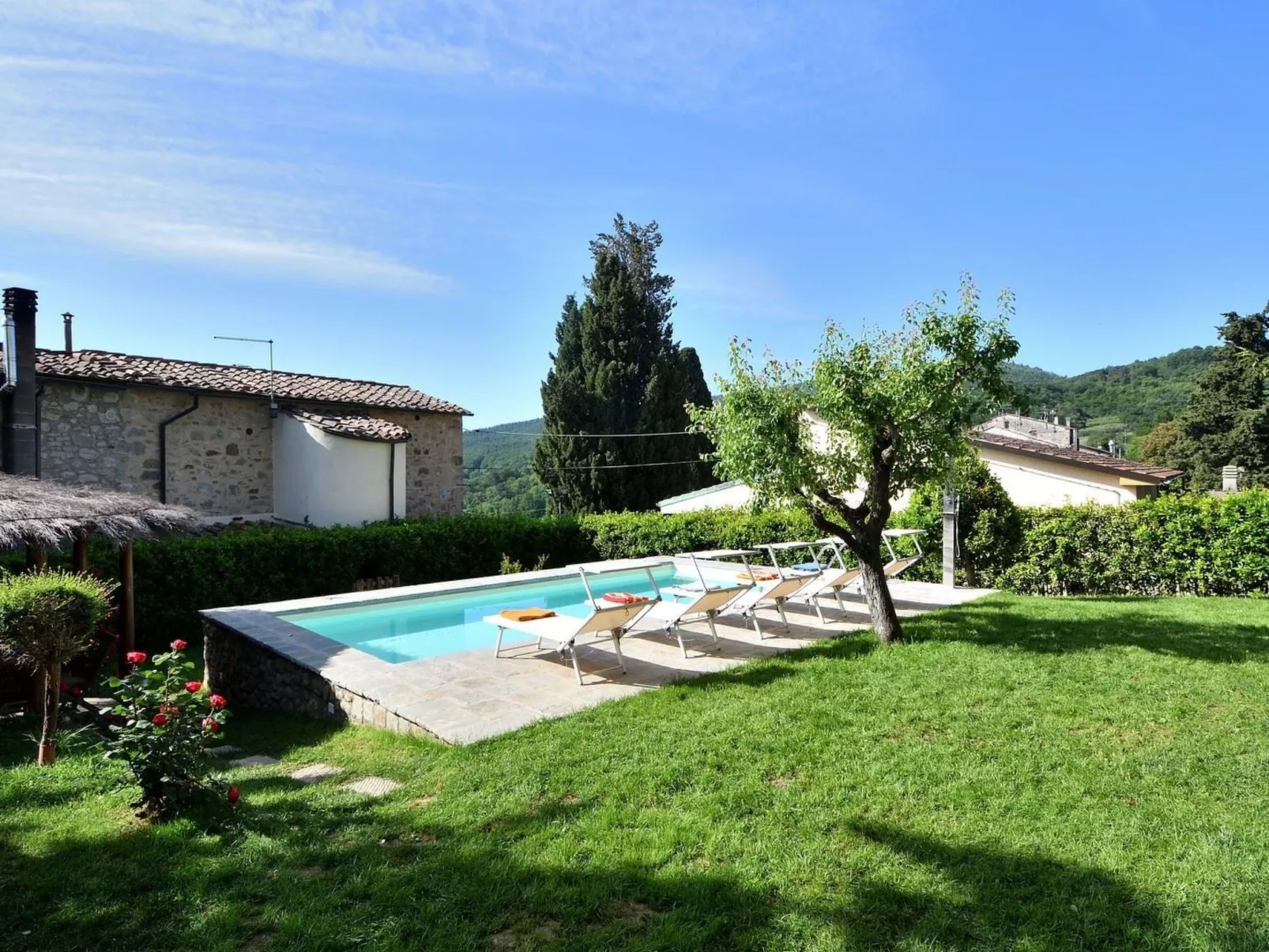 'Reasco' mit Balkon-Buiten