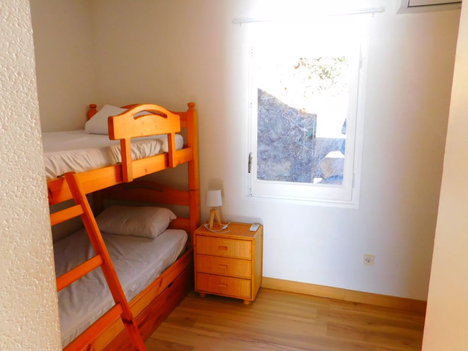 Mit privatem Garten und Terrasse-Image-tags.info