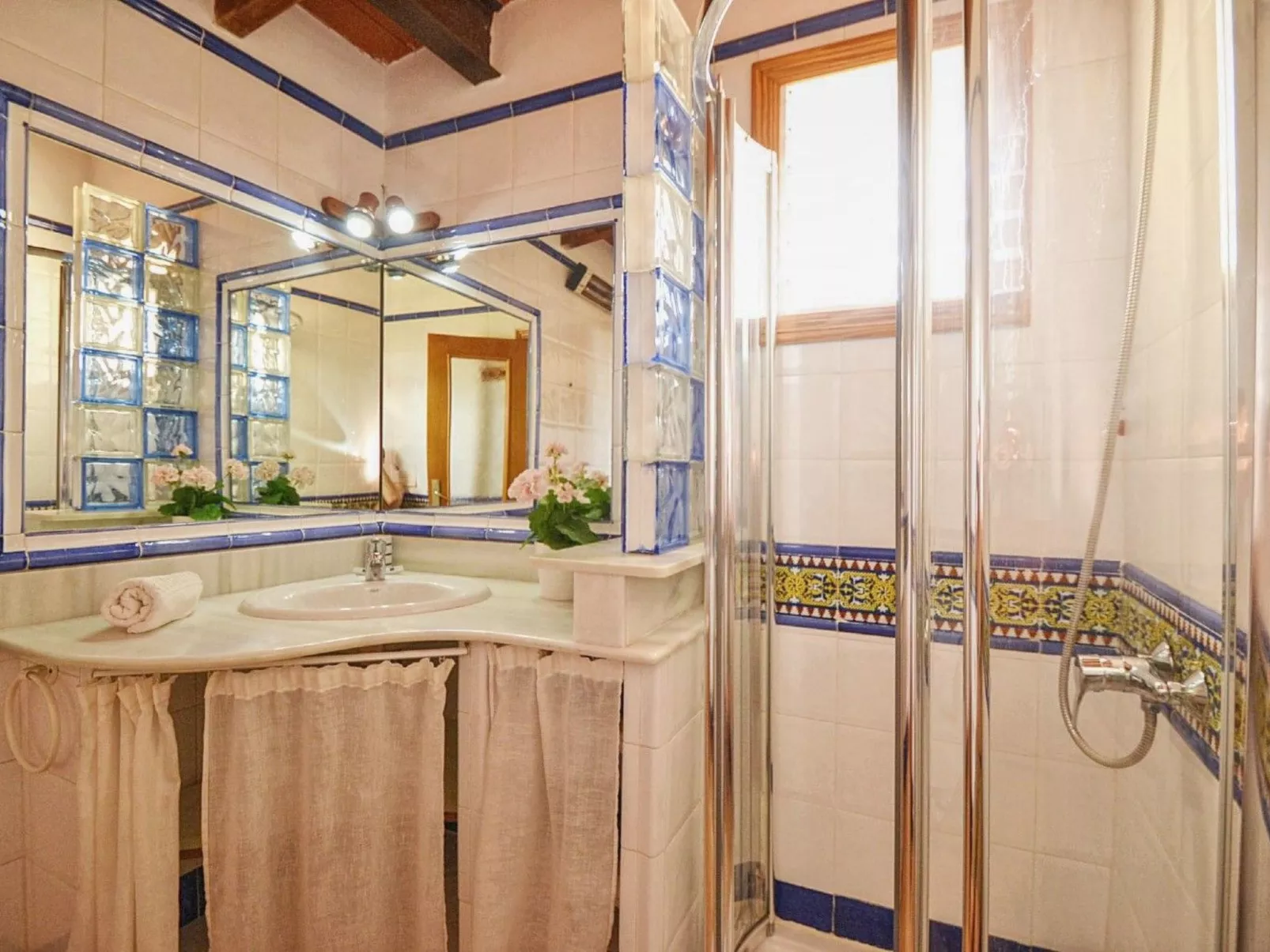 Villa mit Garten, Grill und Terrasse-Image-tags.info