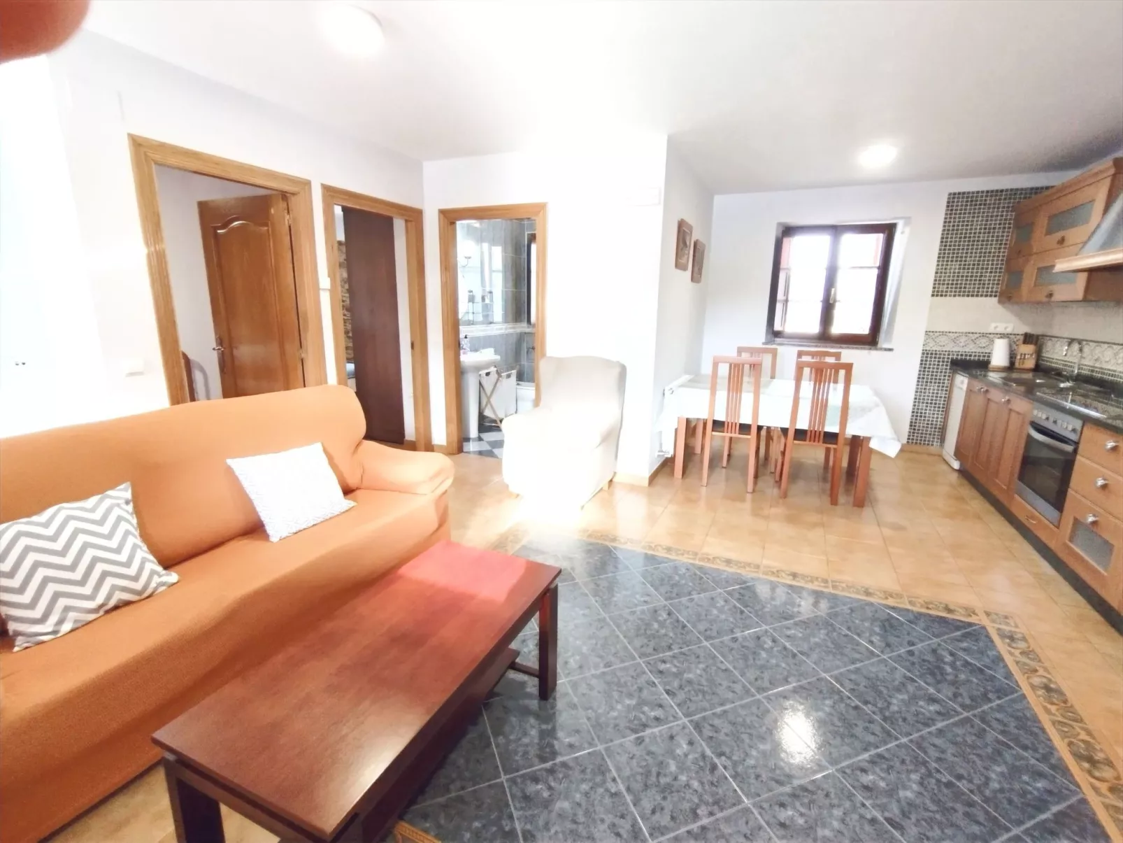 Ländlicher Bauernhof "Apartamentos Navalin 2" - Binnen