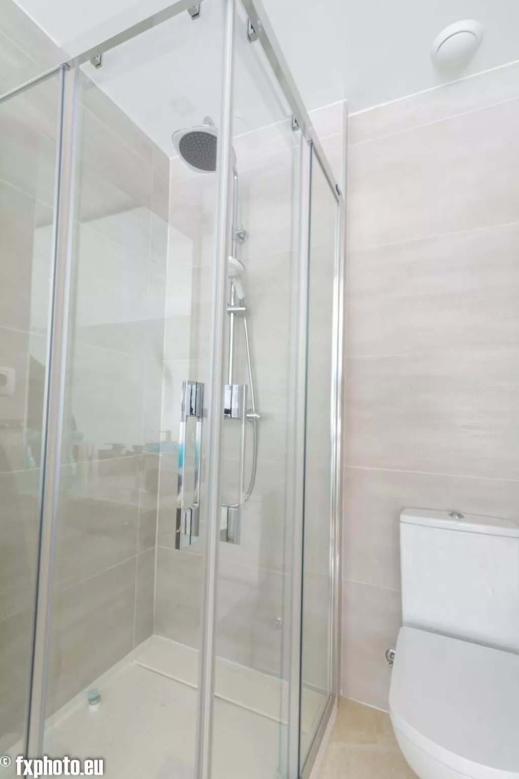 "Sunny Villa" mit Schwimmbad-Binnen