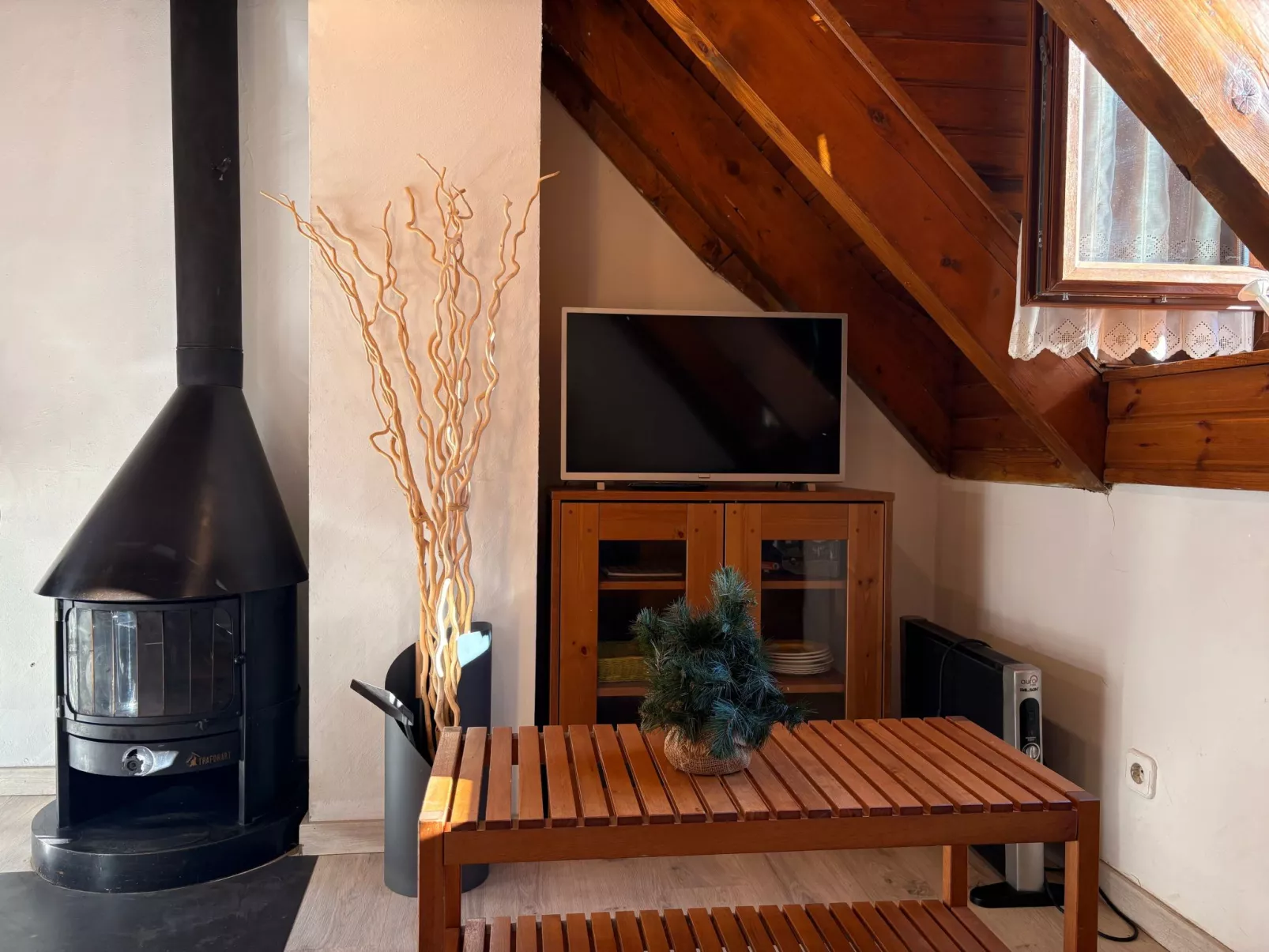 "Herbasabina 4".-Binnen