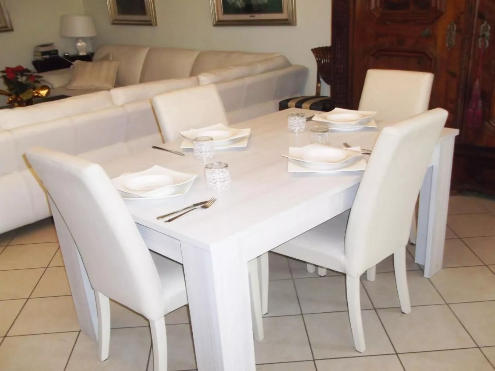 Villa Paradiso, 200 m² Ferienhaus-Binnen