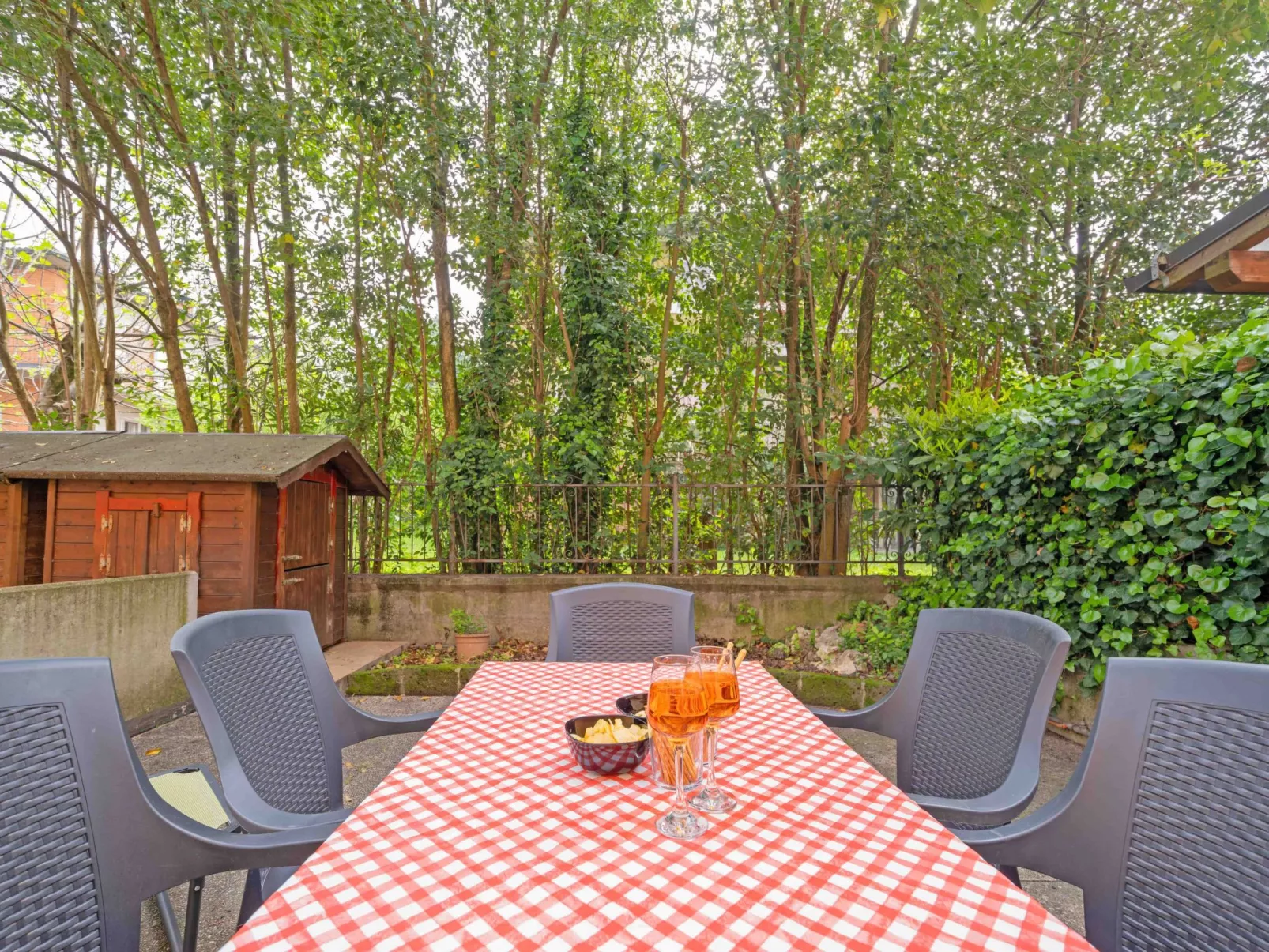 Casa Ruby - Geräumige Wohnung mit Pool-Buiten