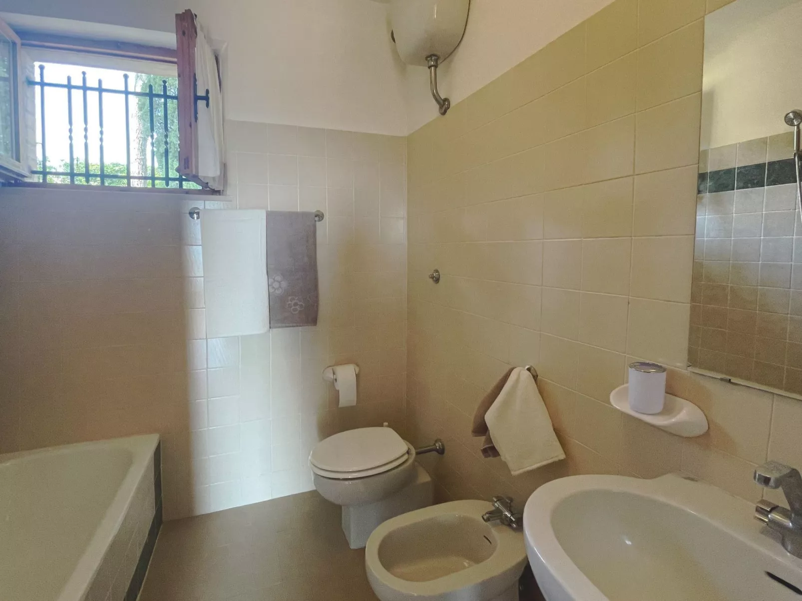 Casa Zefiro Marche Holiday Villas, privater Pool-Binnen