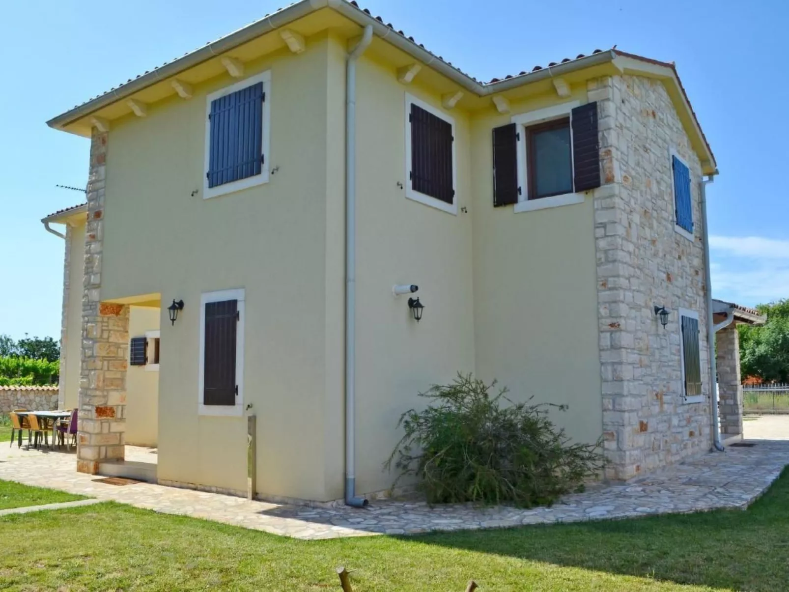 Gemütliches Ferienhaus in Medulin mit Großer Terrasse-Image-tags.info