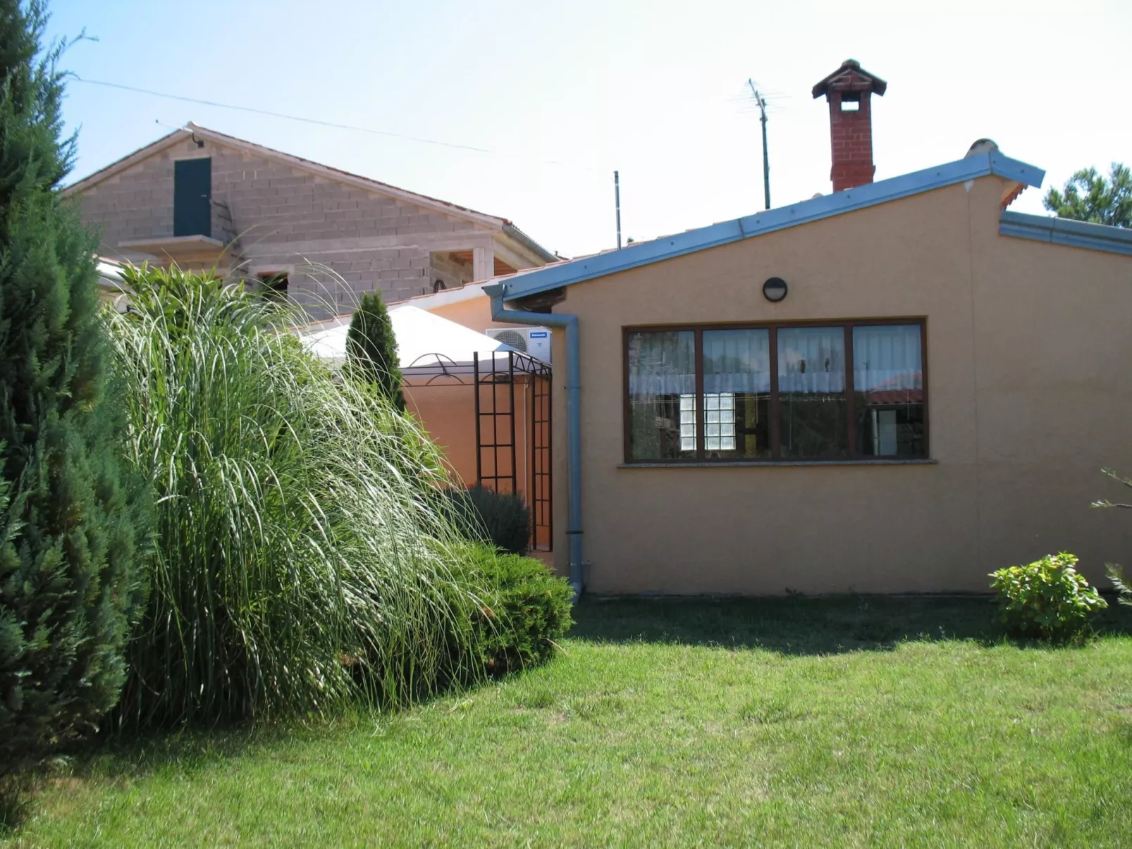 "Arijana1" mit privater Terrasse-Buiten