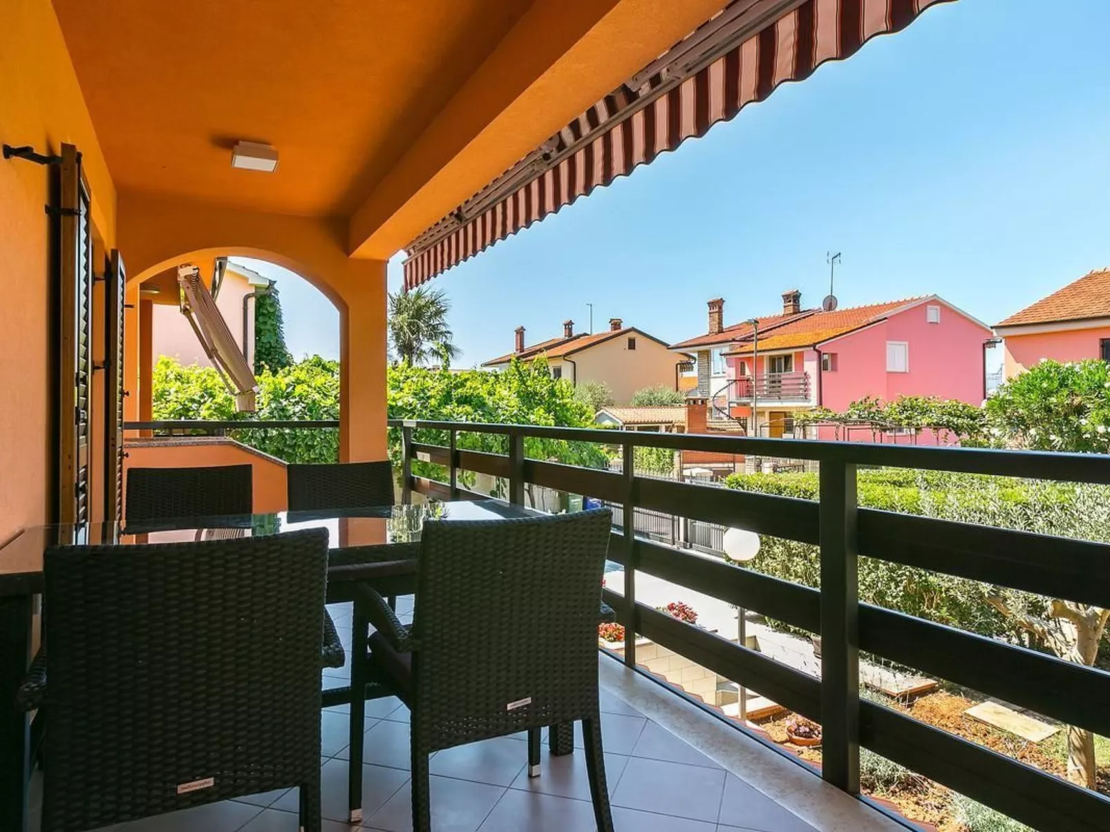 Für 4 Personen ca. 90 m&sup2; in Medulin, Istrien (Medulin und Umgebung)-Image-tags.info