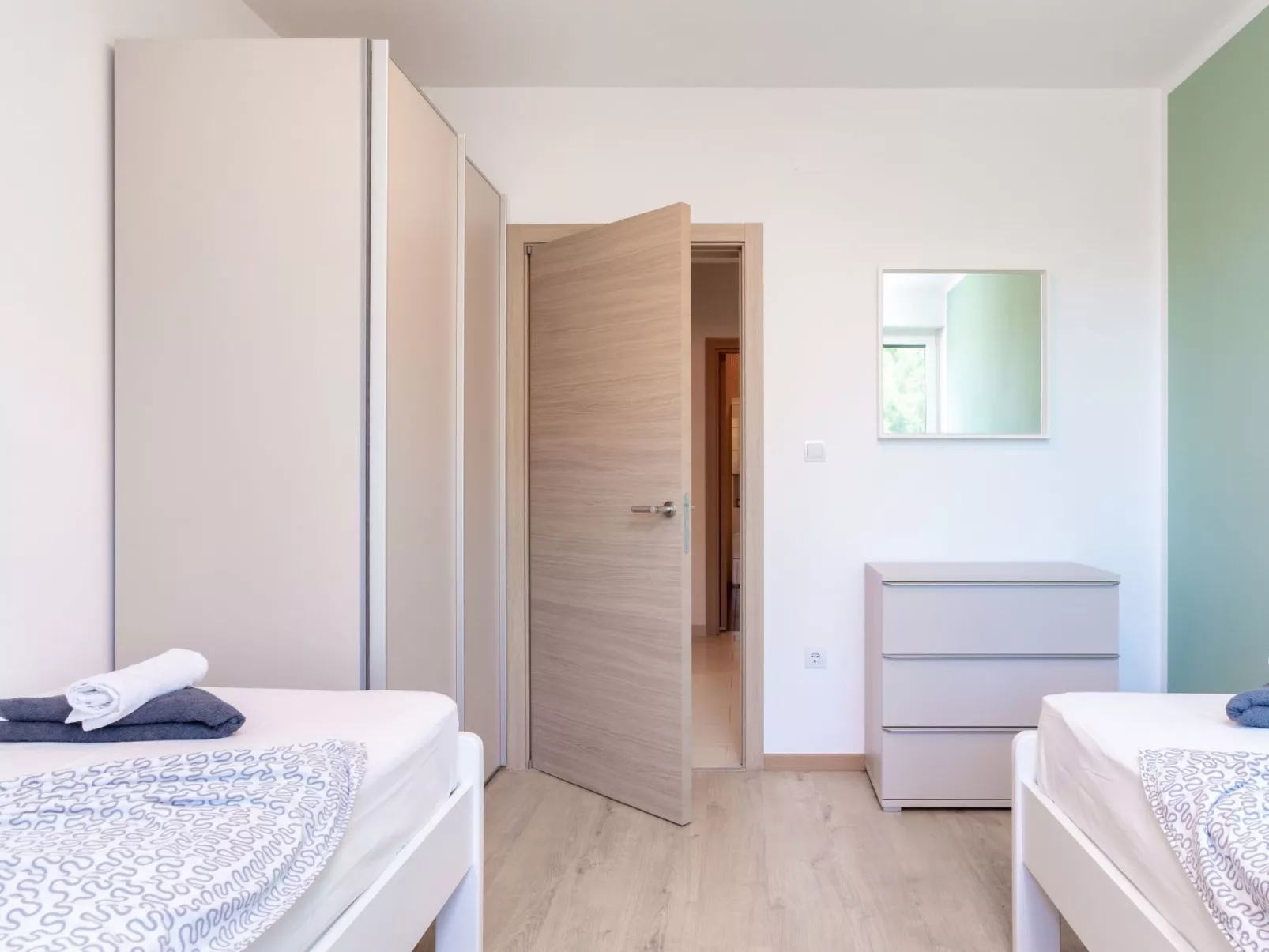 "Limani" mit Balkon-Image-tags.info