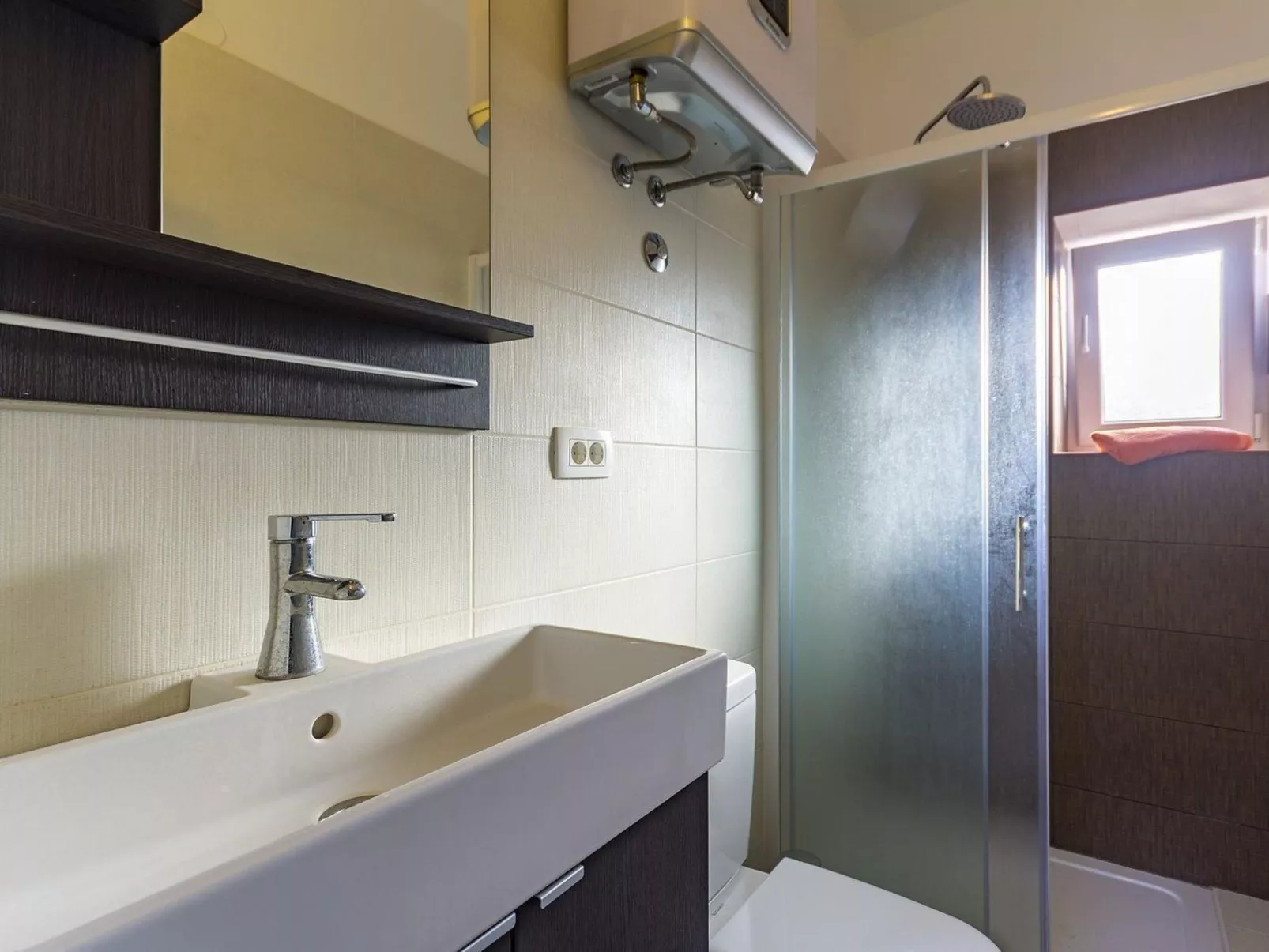 Villa Agneza mit Garten, Pool und Pavillon-Binnen