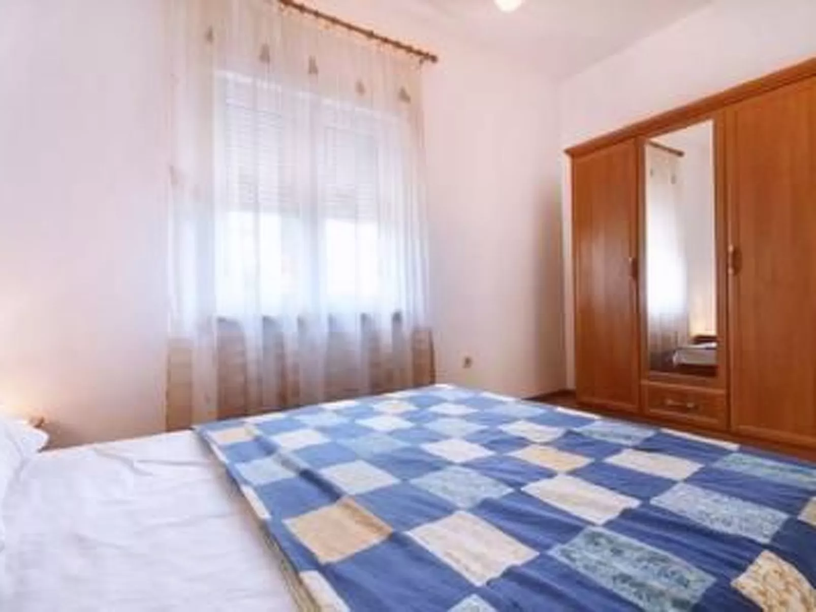 Für 4 Personen ca. 40 m&sup2; in Medulin, Istrien (Medulin und Umgebung)-Image-tags.info